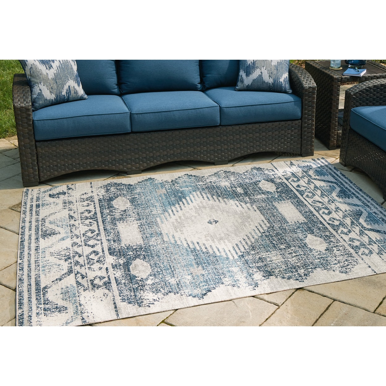 Ashley Furniture Signature Design Daddridge Large Rug