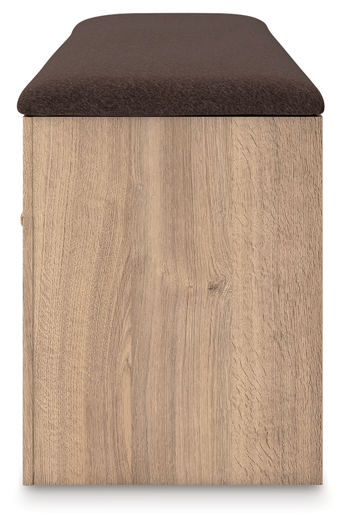 Signature Design by Ashley Kinlanni Bedroom Uph Storage Bench
