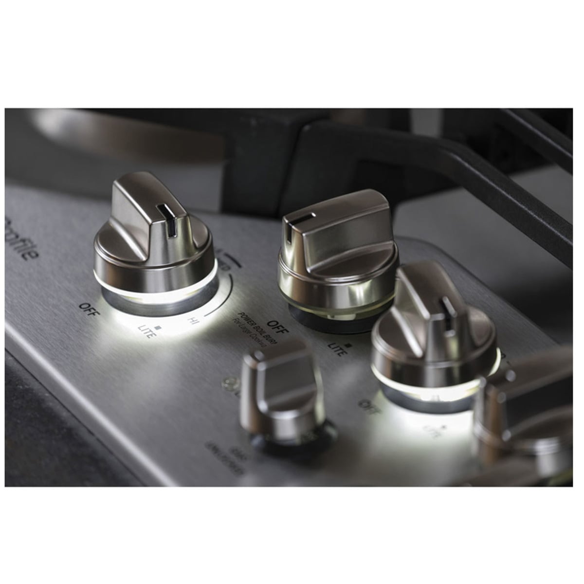 GE Appliances Cooktop Edge-to-Edge Gas Cooktop