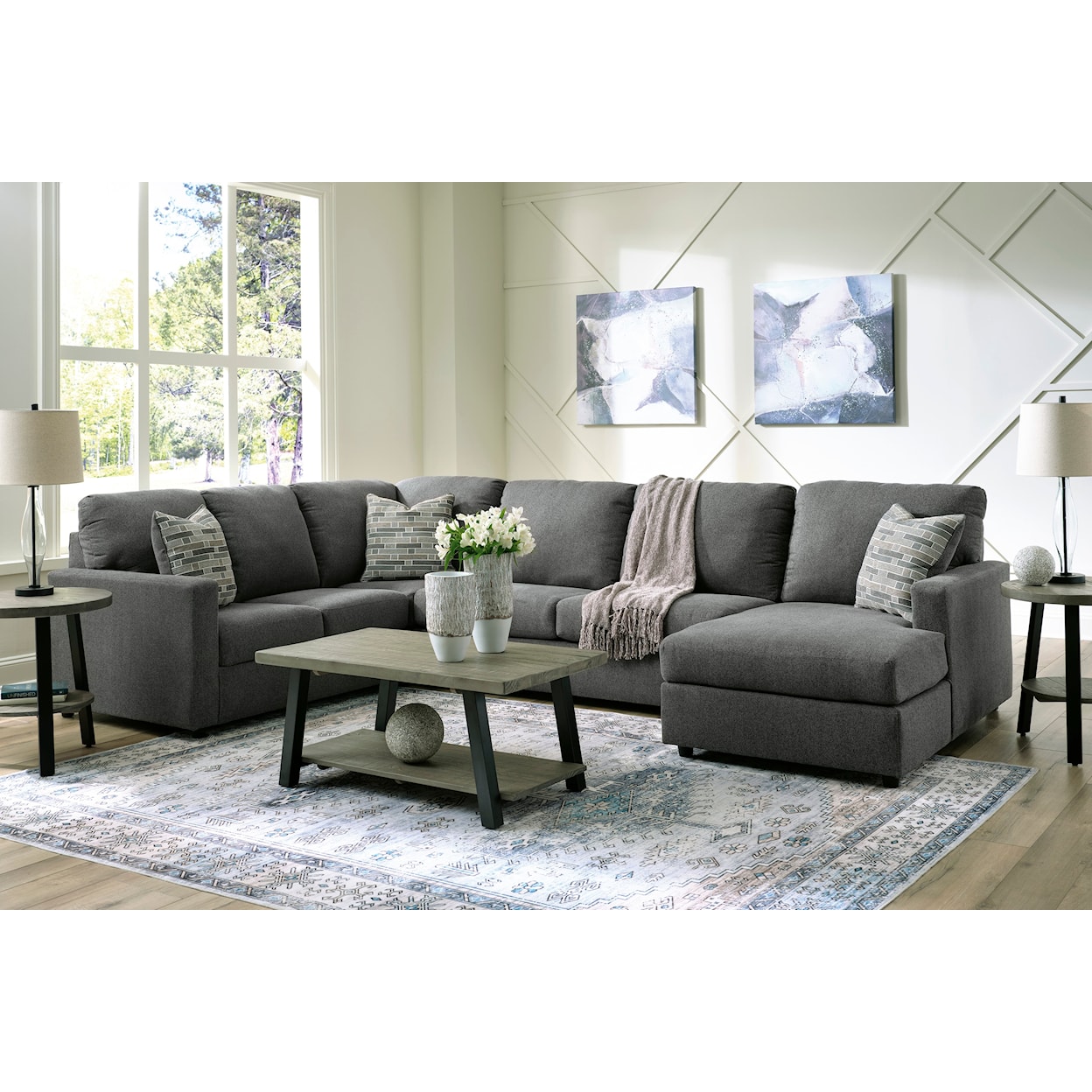 Signature Edenfield 3-Piece Sectional with Chaise