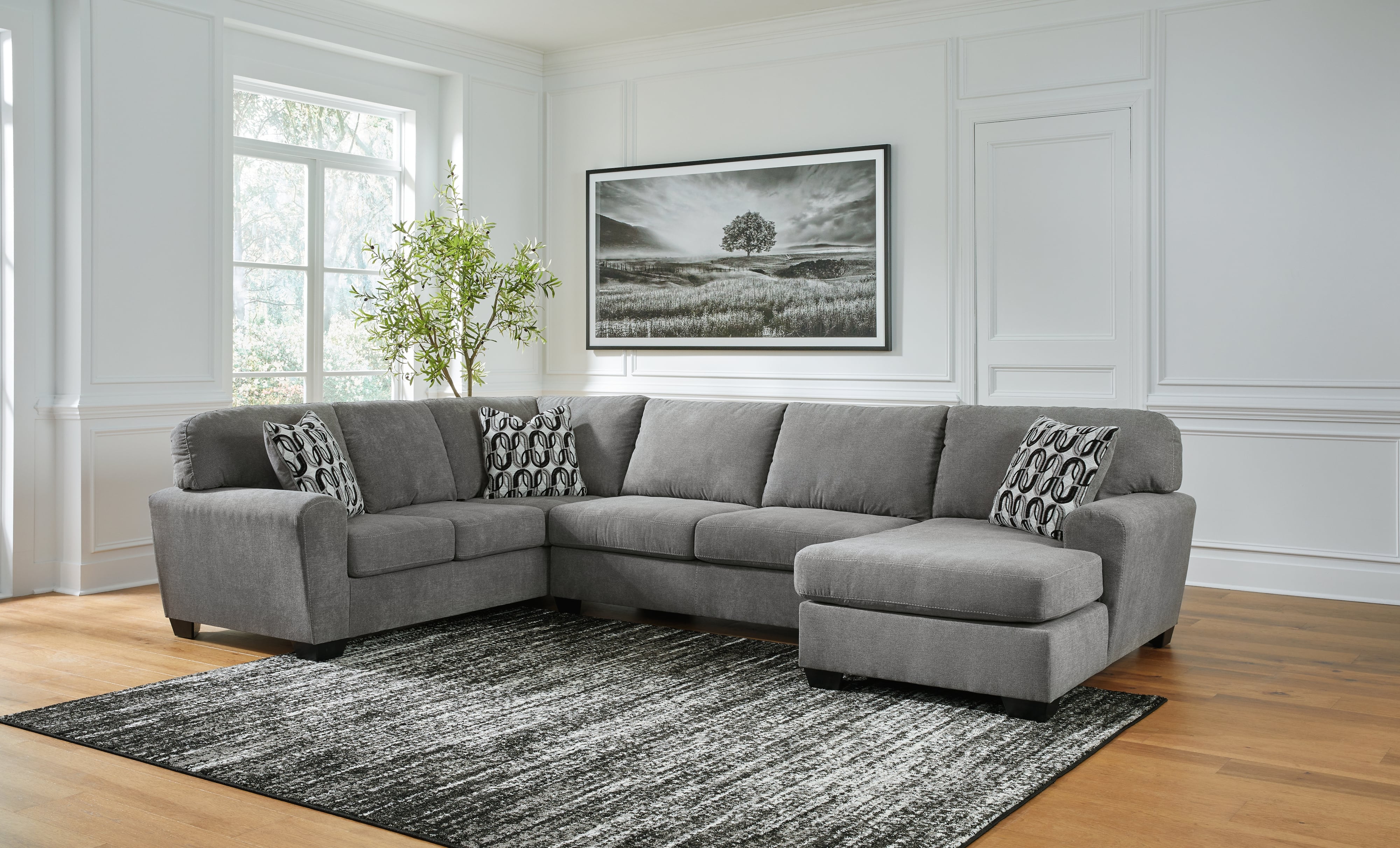 Sectional With Chaise