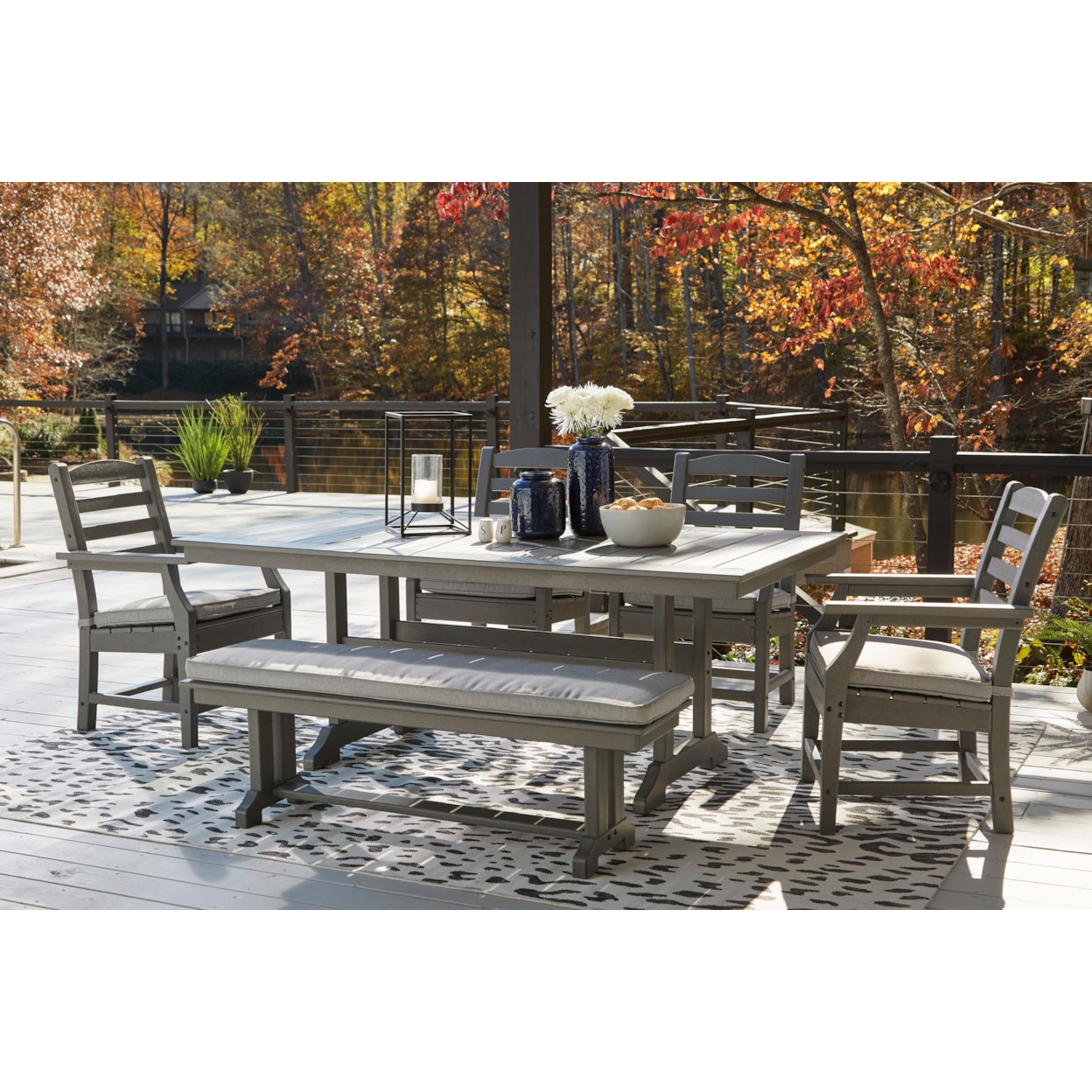 Benchcraft Visola Dining Set w/ 4 Chairs & Bench