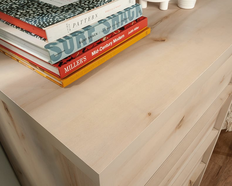 Sauder HARVEY PARK Harvey Park 4-Drawer Chest