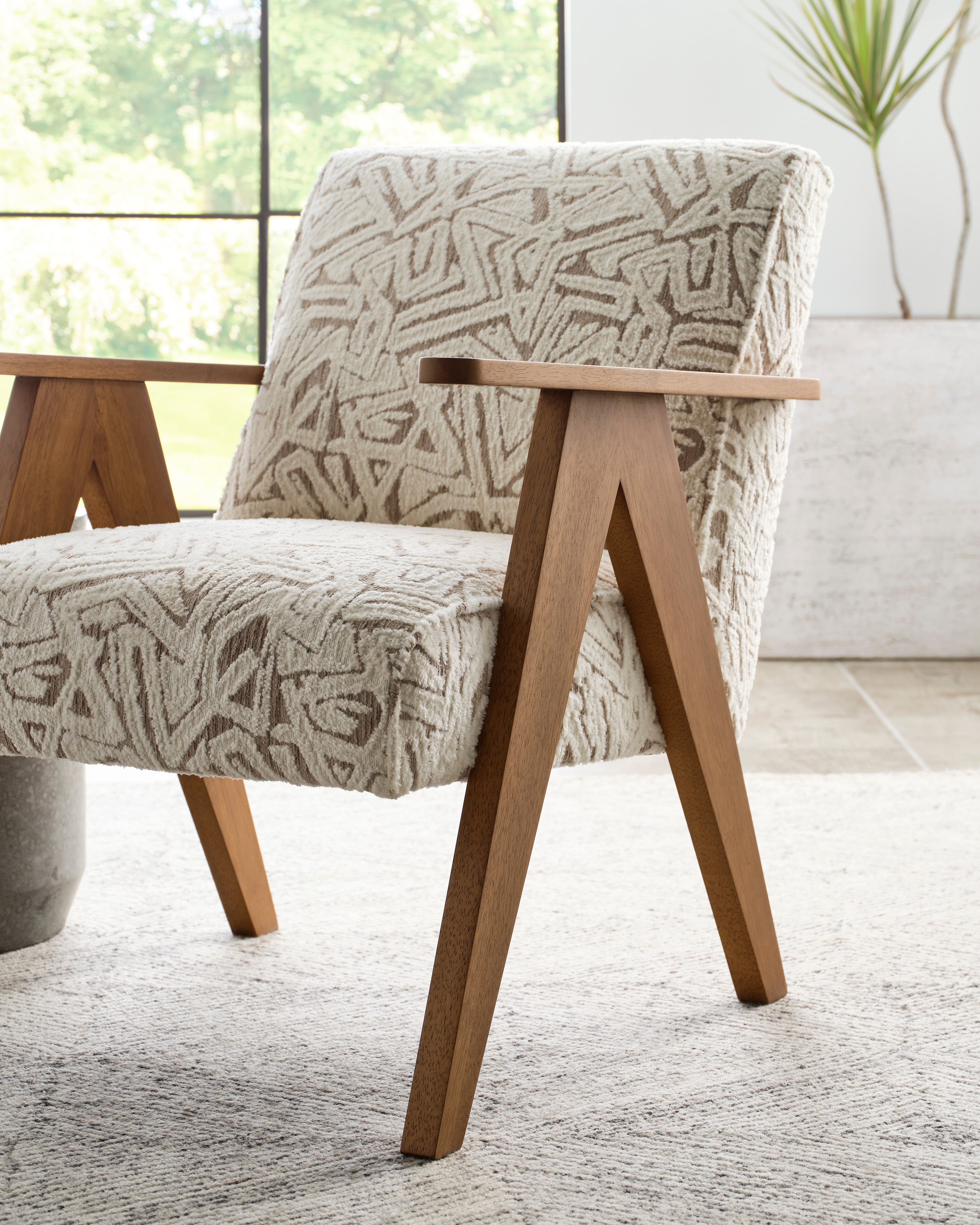 Best Home Furnishings Bayden Accent Chair