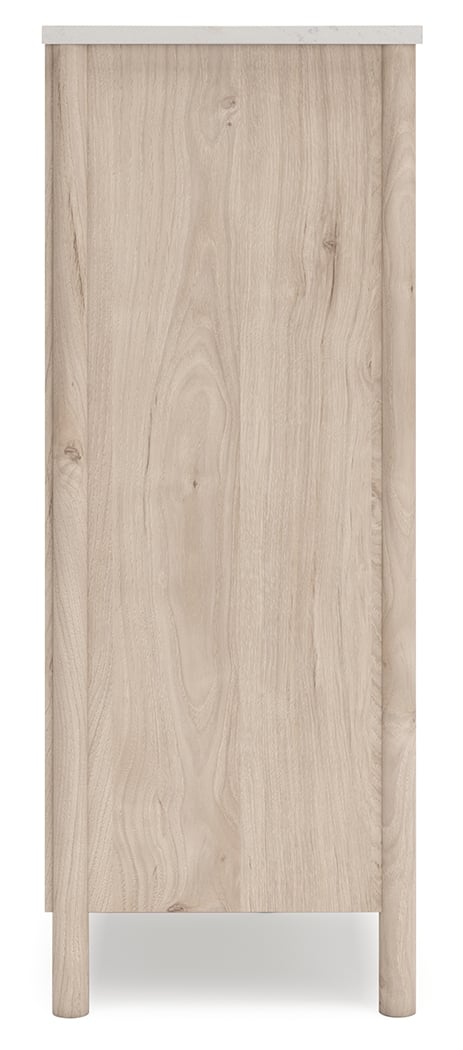 Signature Design by Ashley Cadmori 5-Drawer Chest