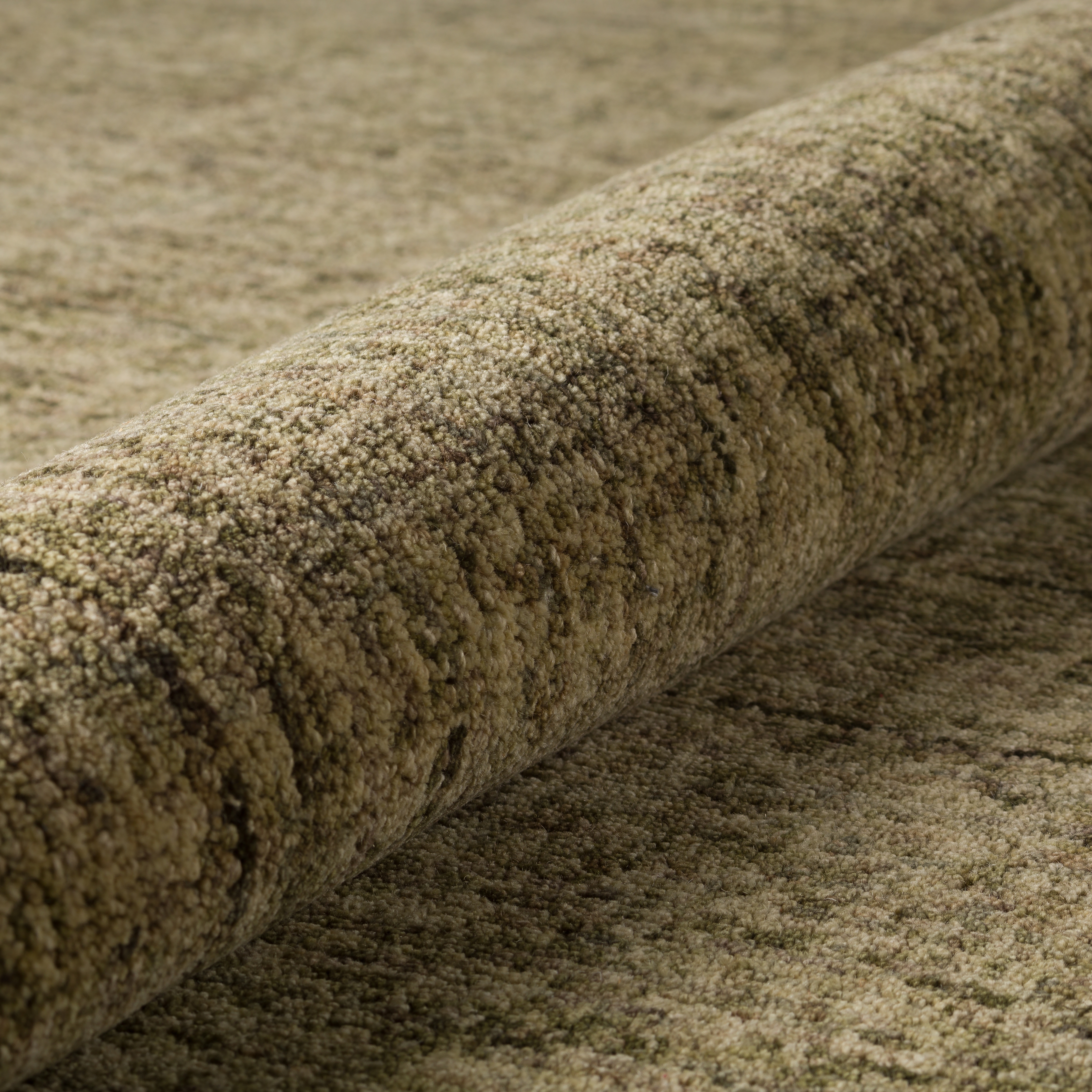 Dalyn Calisa 2'3" x 7'6" Rug