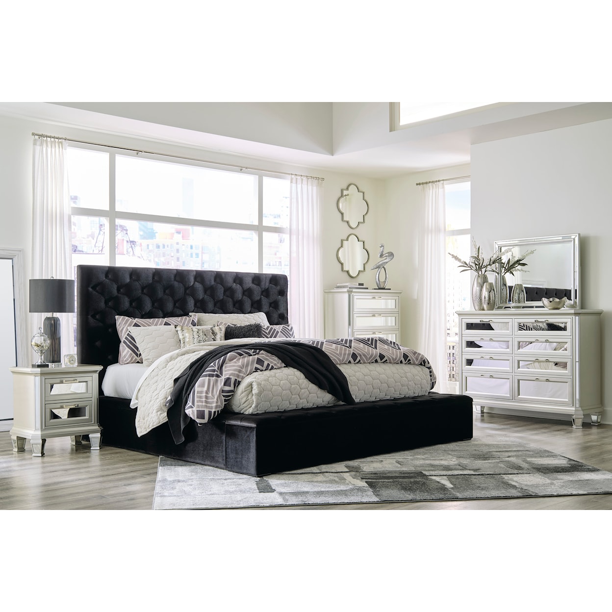 Signature Design by Ashley Lindenfield California King Bedroom Set
