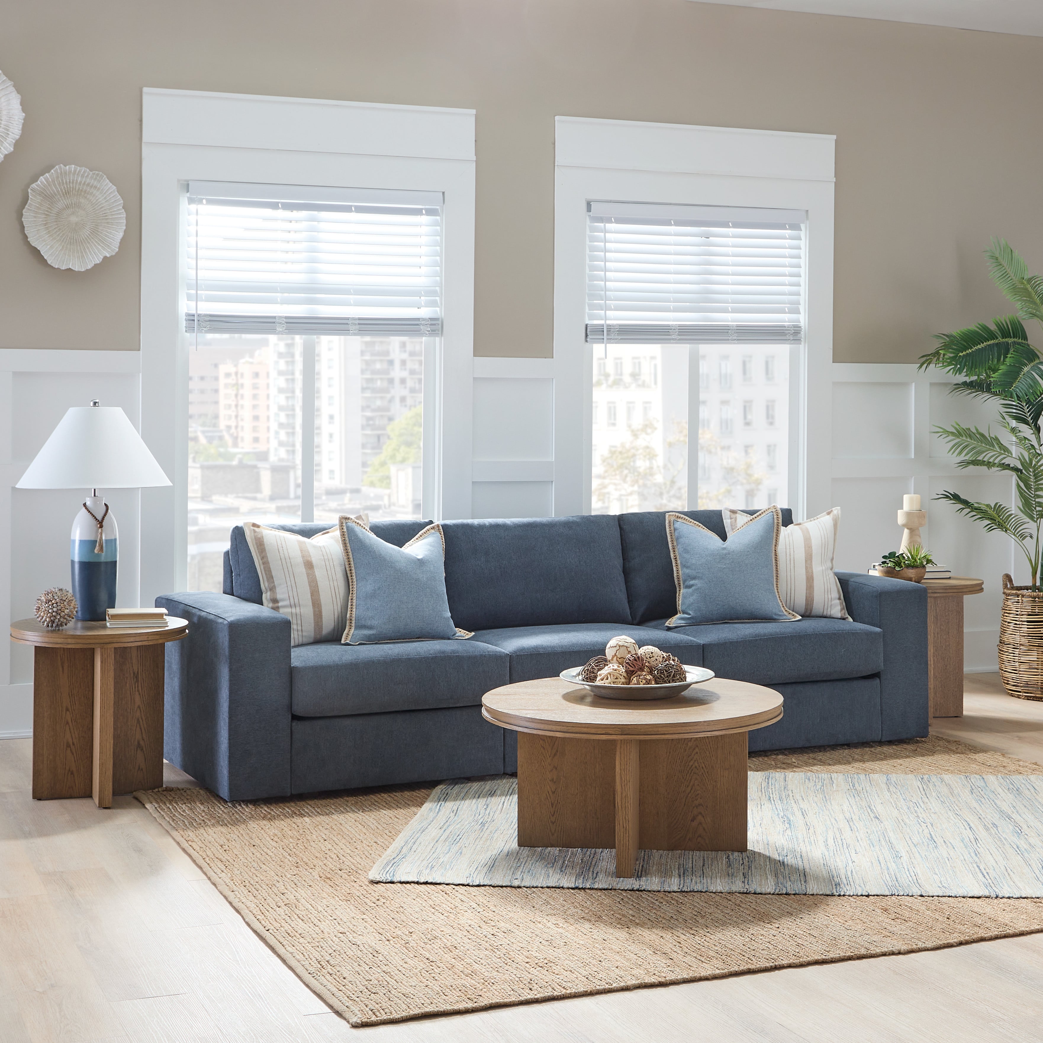 Flexsteel Flex Wide-Arm Sofa