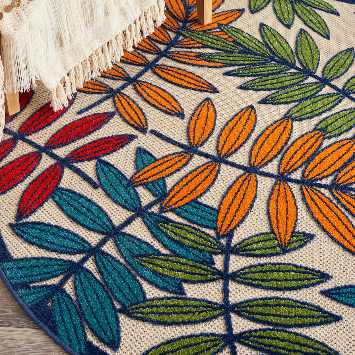 Nourison Aloha 4' Round  Rug