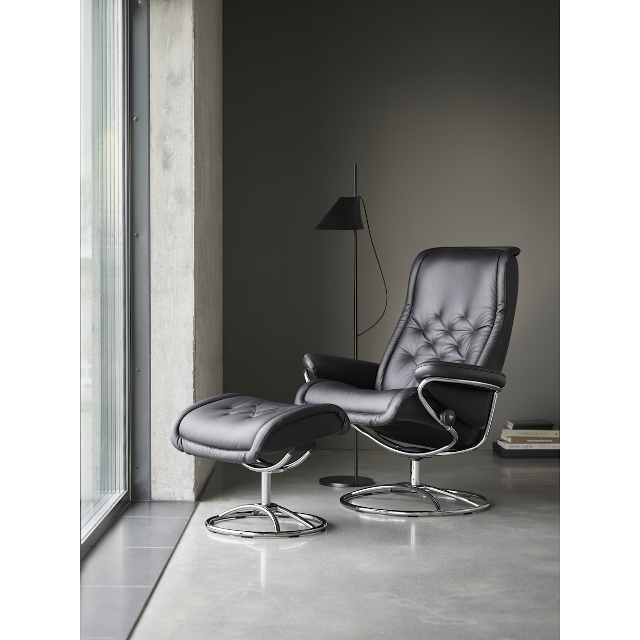 Stressless by Ekornes Royal 2021 Original Base Recliner