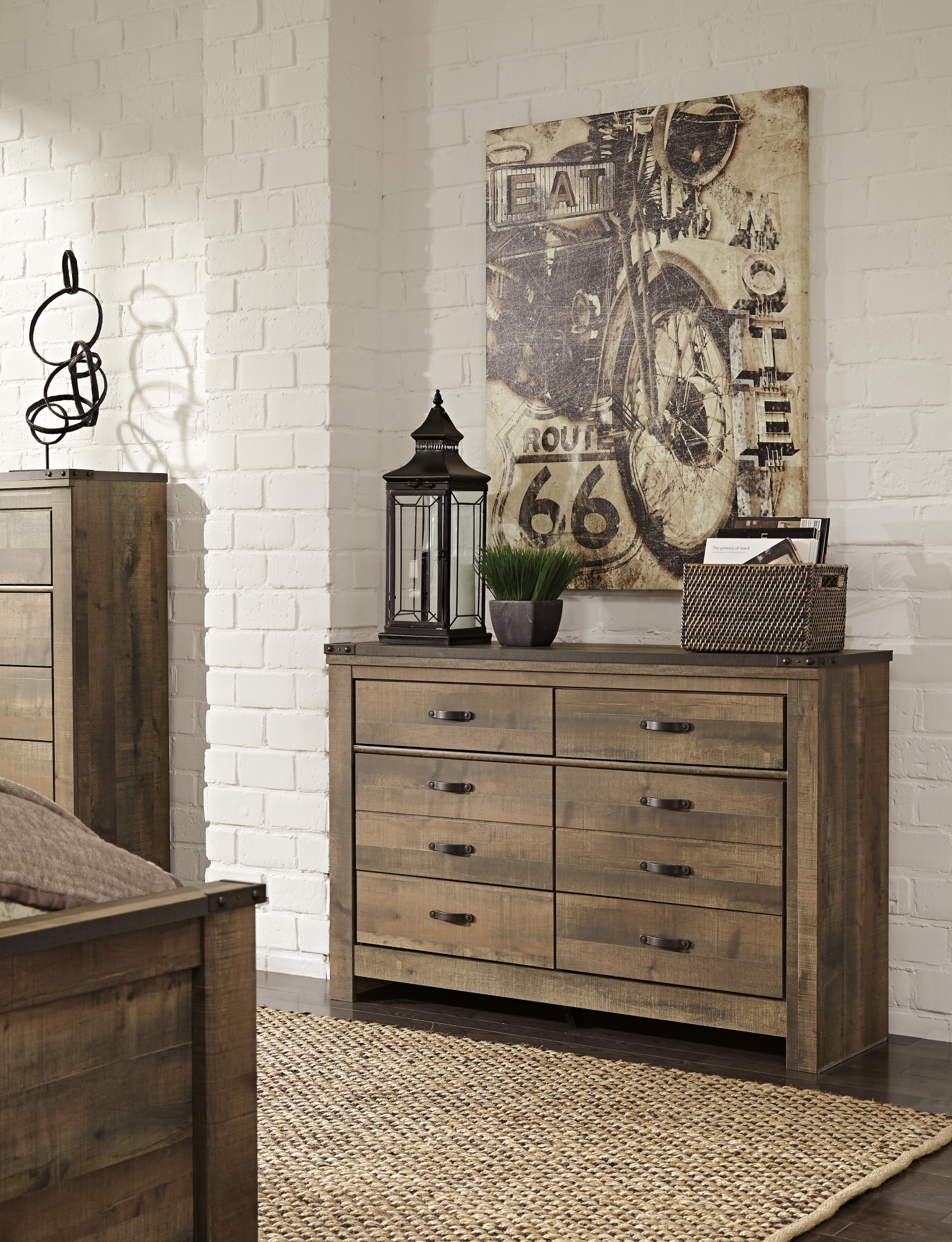 Signature Design by Ashley Trinell Six Drawer Dresser