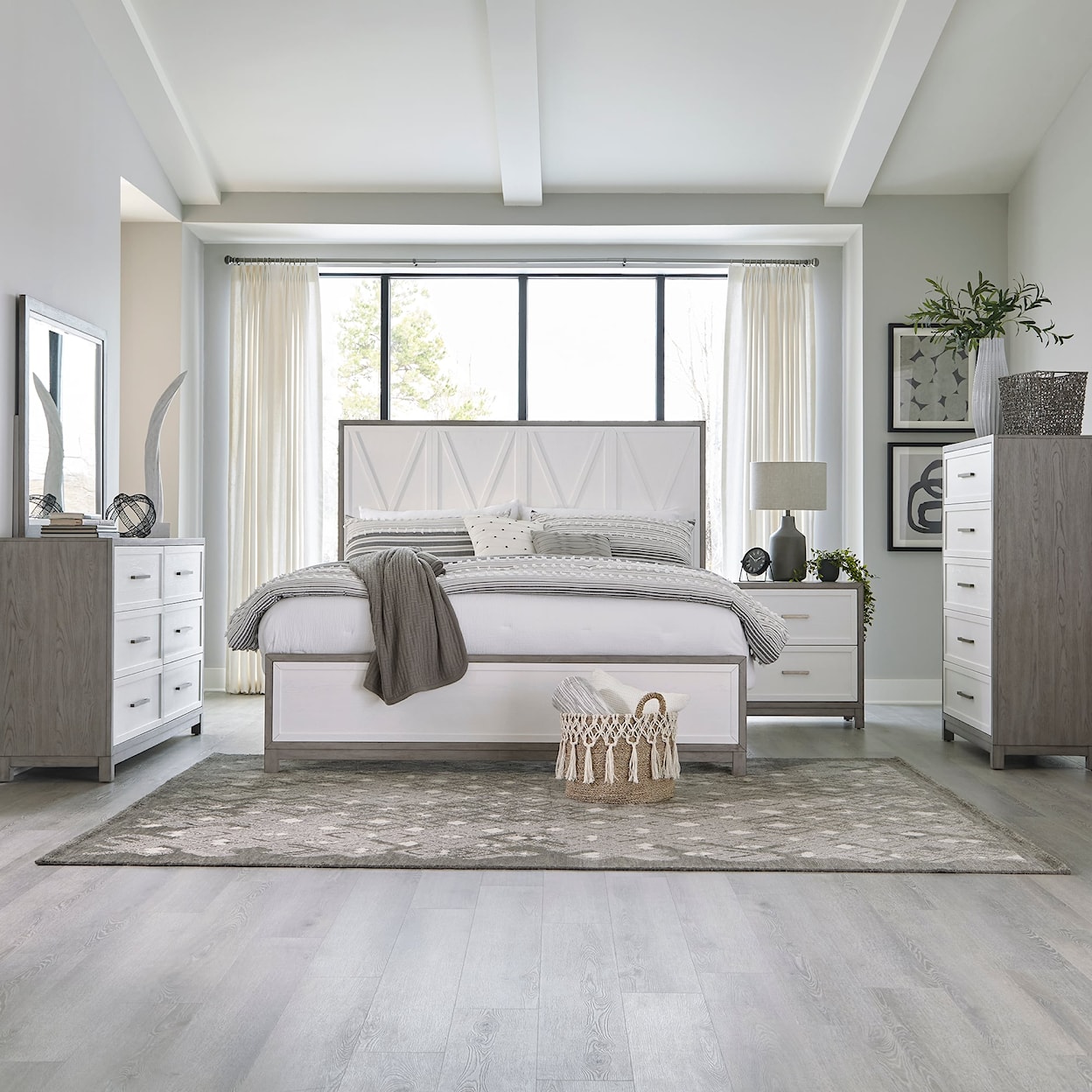 Libby Palmetto Heights 5-Piece King Panel Bedroom Group