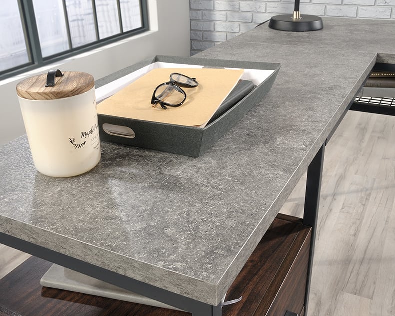 Sauder Market Commons Desk