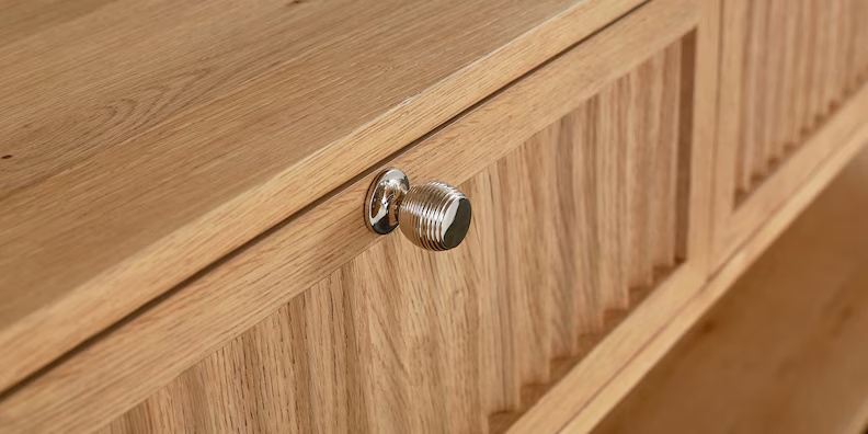 Bassett Newbury Newbury 3 Drawer Console Table