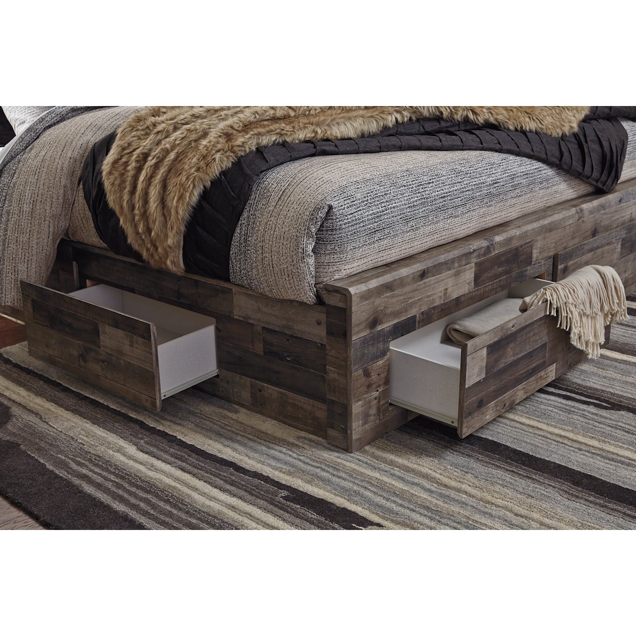 Ashley Furniture Benchcraft Derekson King Panel Bed with 4 Storage Drawers