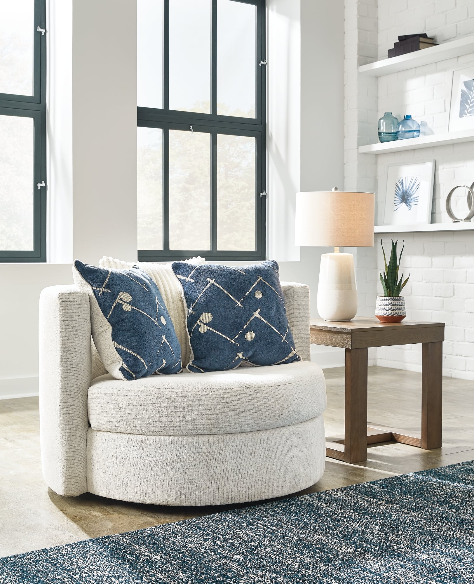 Swivel Accent Chair