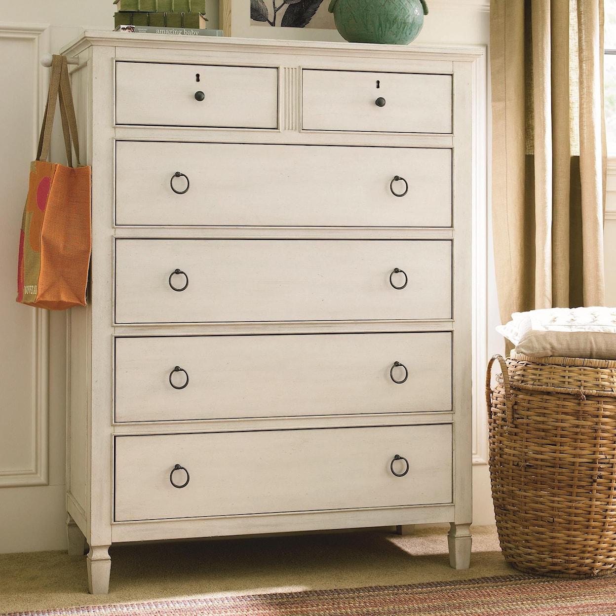 Universal Summer Hill Drawer Chest