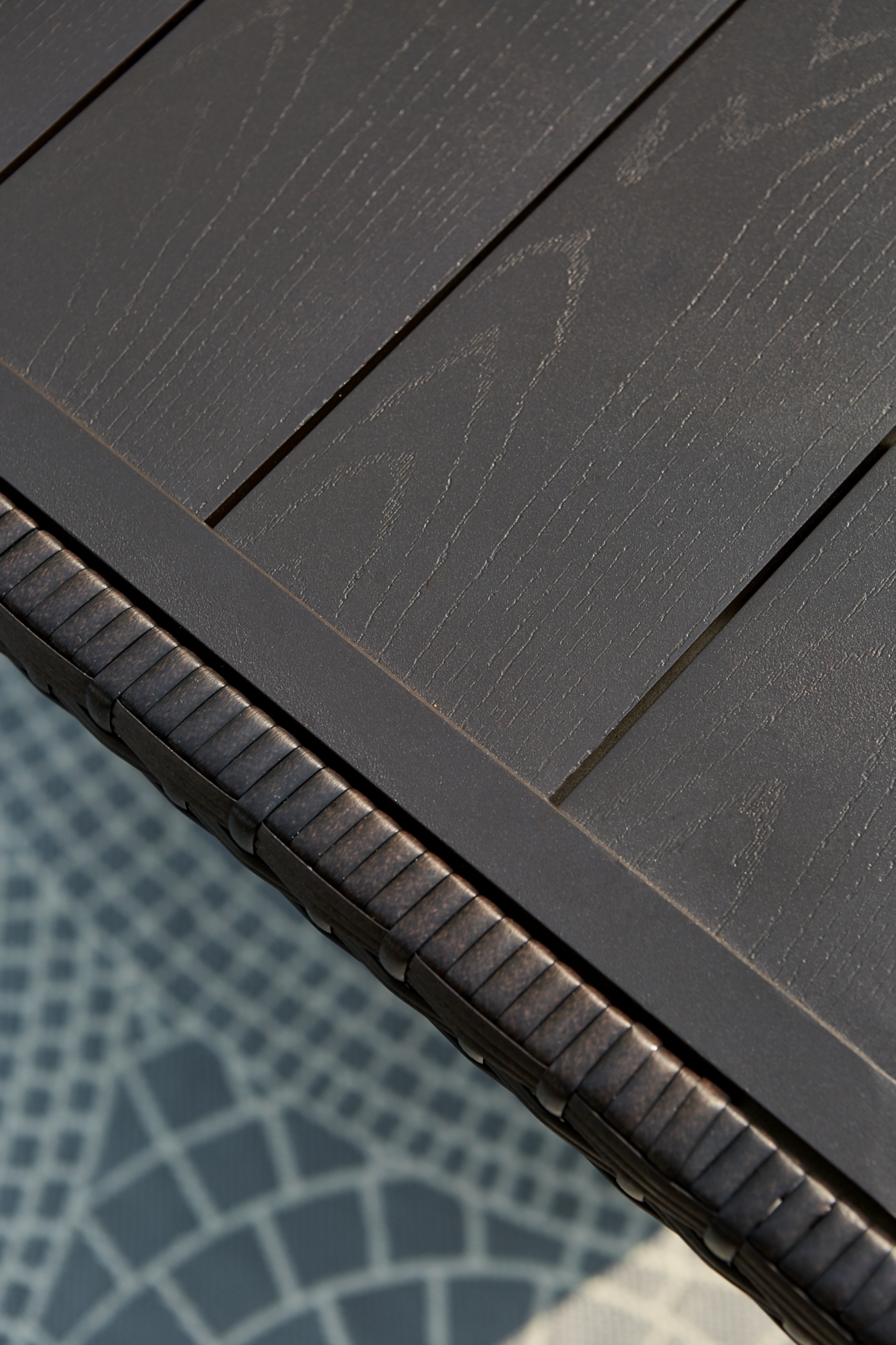 Signature Design by Ashley Easy Isle Rect Multi-Use Table