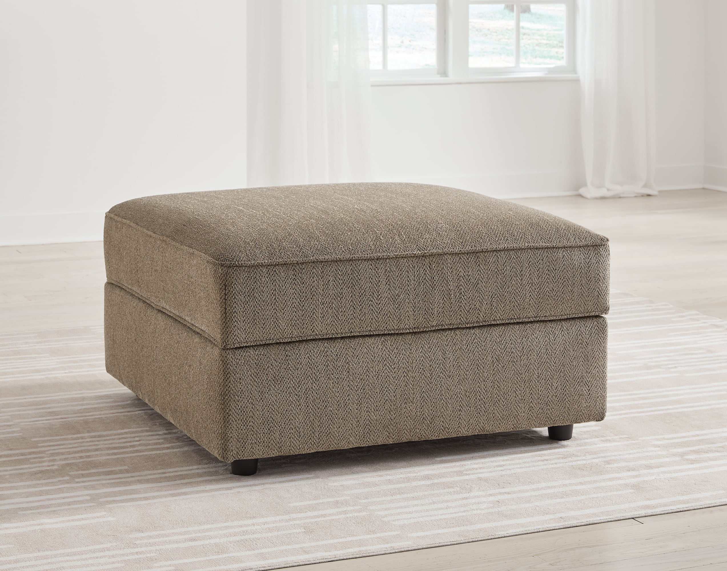 Signature Design by Ashley O'Phannon 2940311 Ottoman With Storage and