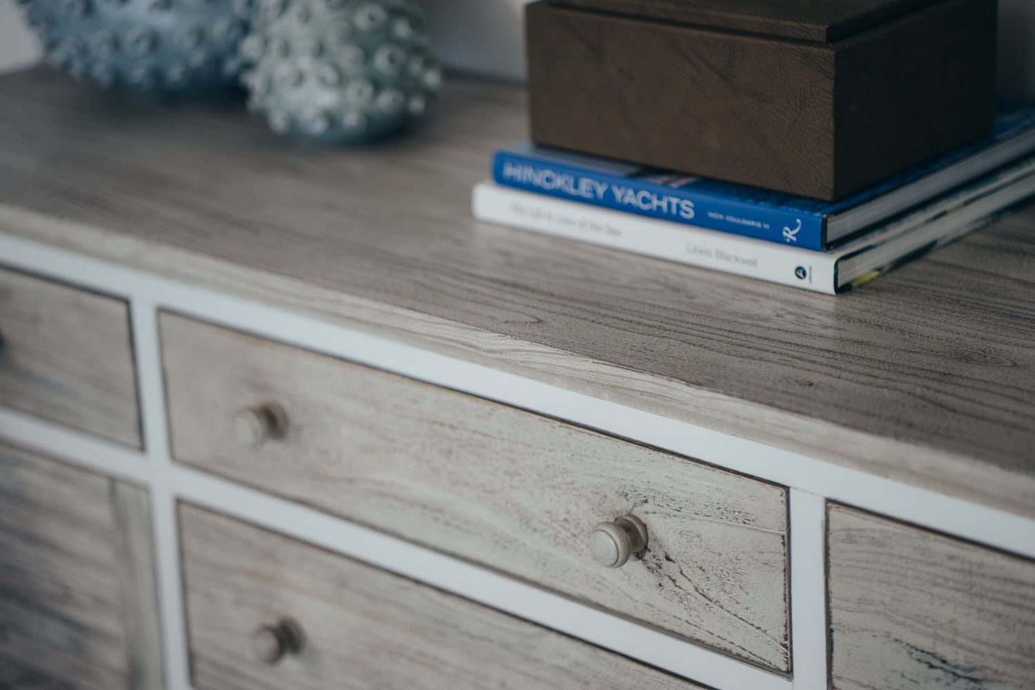 Sea Winds Trading Company Islamorada Bedroom Collection Dresser