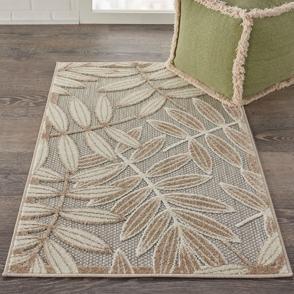 Nourison Aloha 2'8" x 4'  Rug