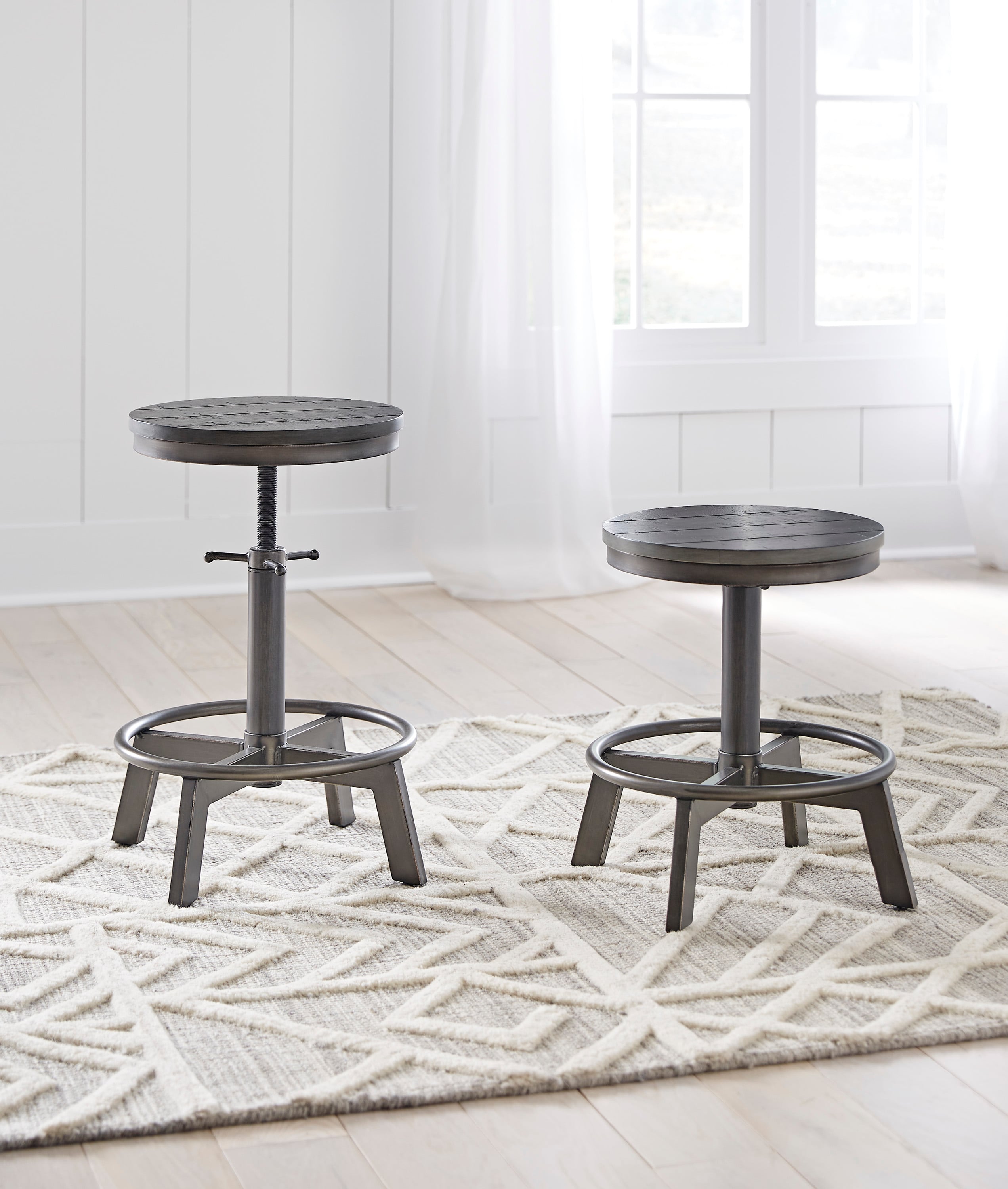 Signature Design by Ashley Torjin Counter Height Stool