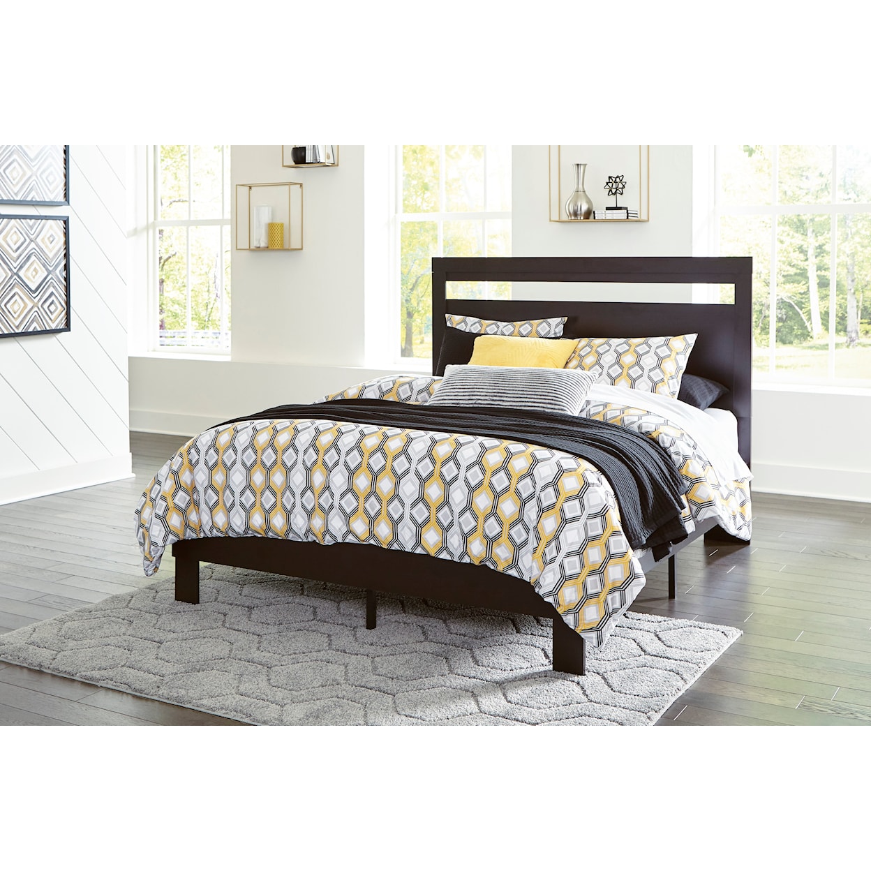 Ashley Signature Design Finch Queen Panel Platform Bed