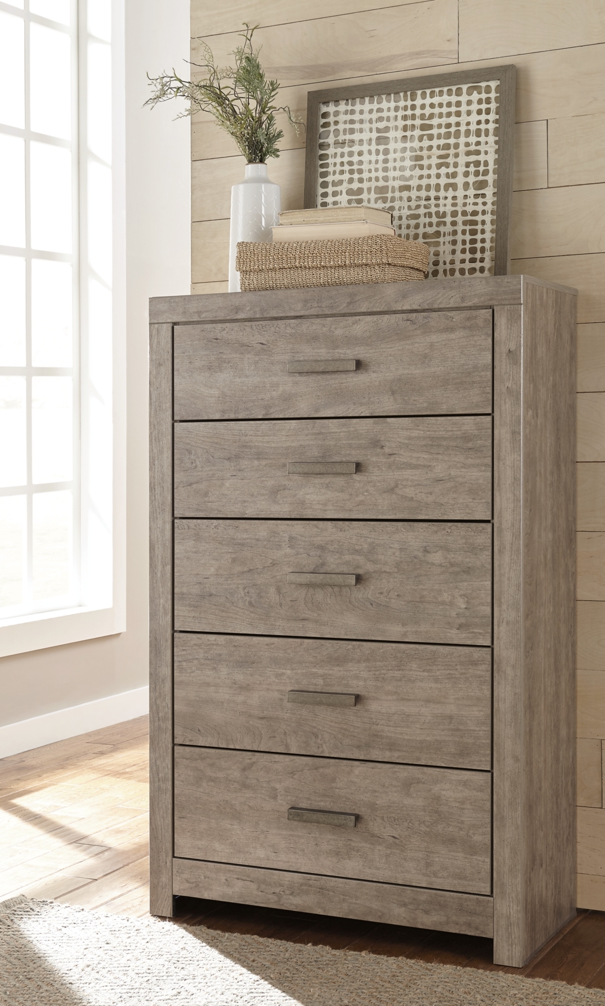 Signature Design by Ashley Culverbach Five Drawer Chest