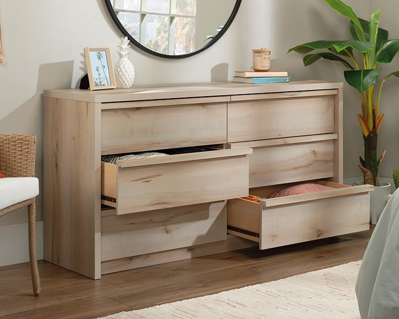 Sauder HARVEY PARK Harvey Park Dresser