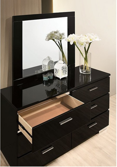 6-Drawer Dresser