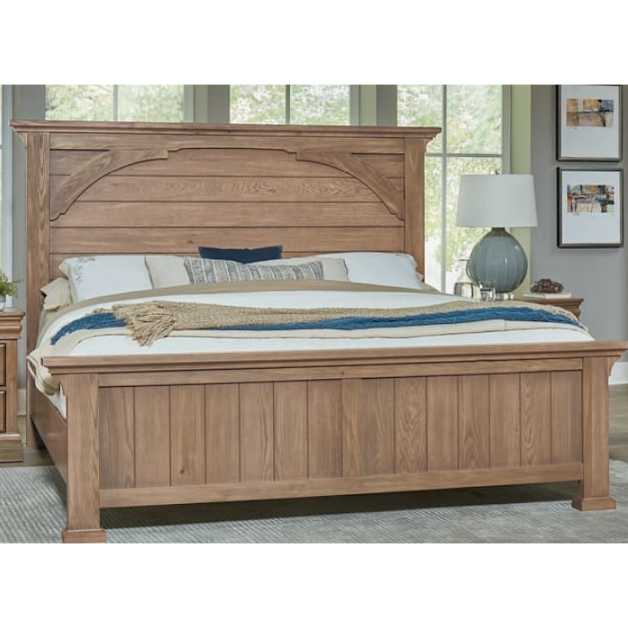 Carolina Bedroom Vista King Mansion Bed with Metal Support Slats