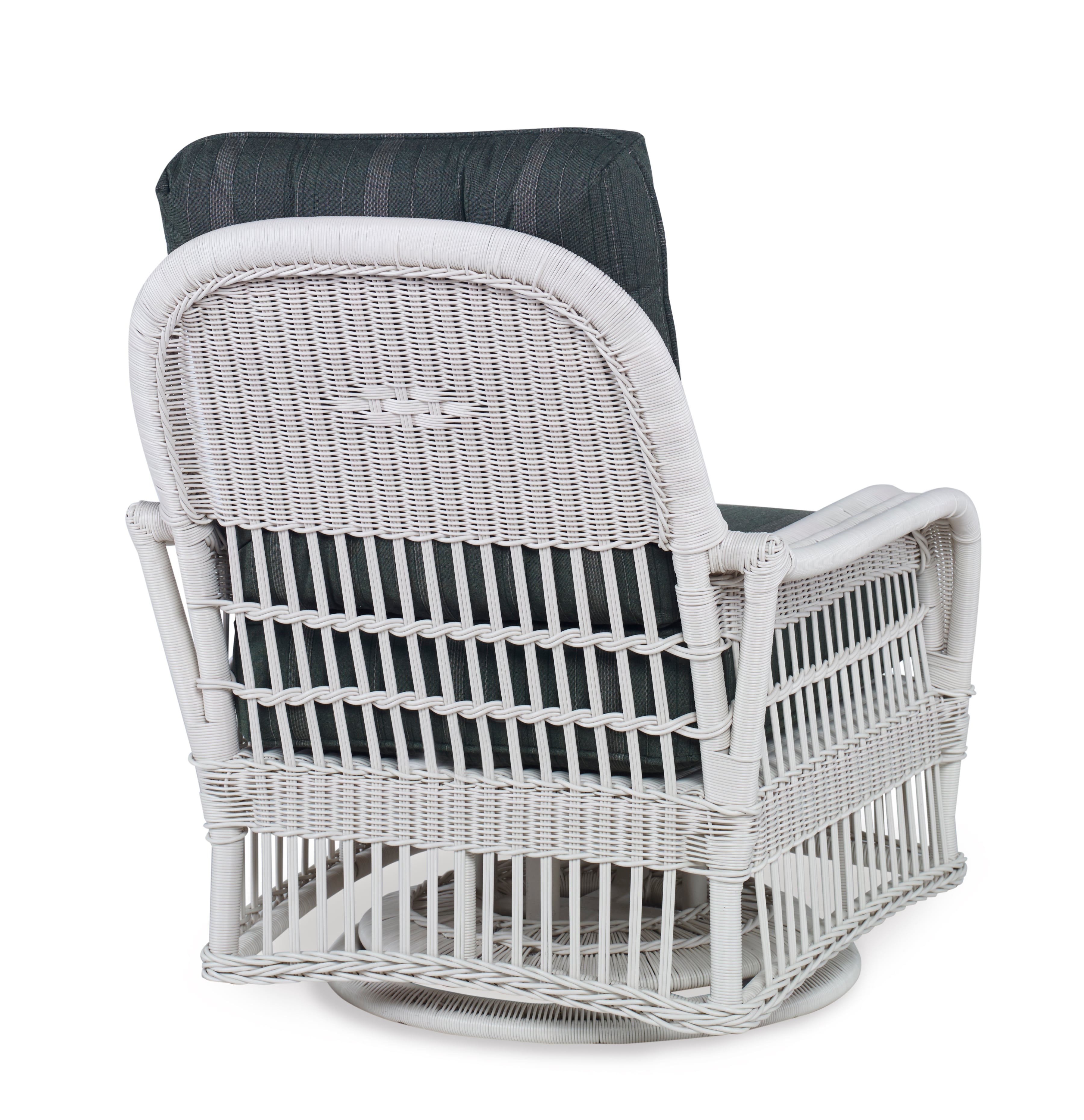 Outdoor Wicker Swivel Lounge Chair