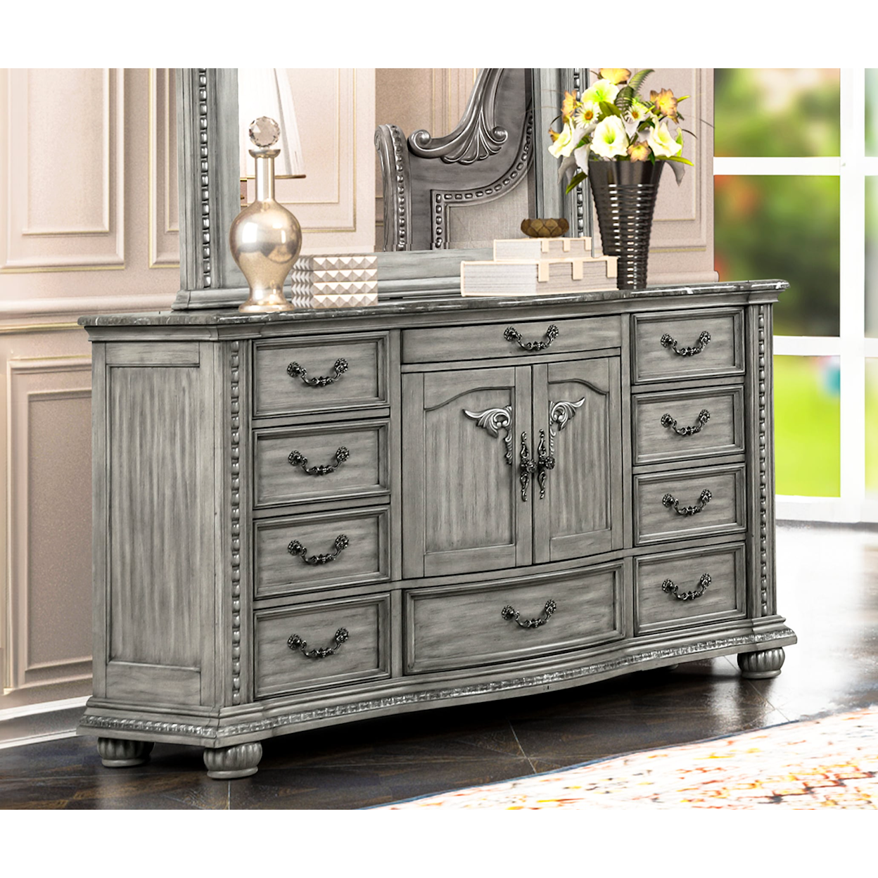 New Classic Contessa 10-Drawer Dresser