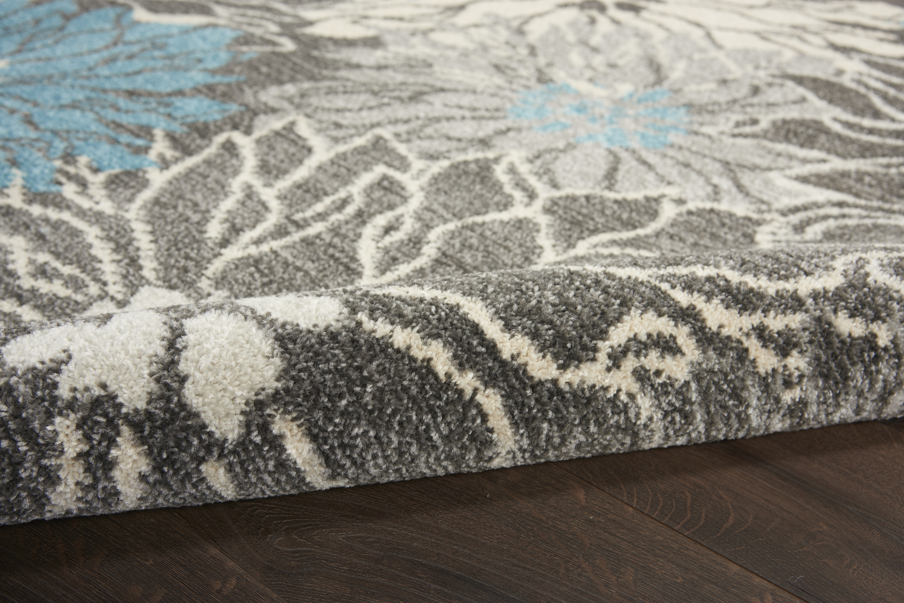 3'9" x 5'9"  Rug