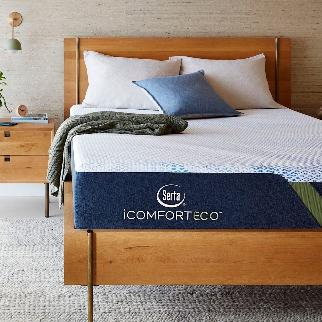 Serta Canada iComfort F20GL Firm Queen Mattress