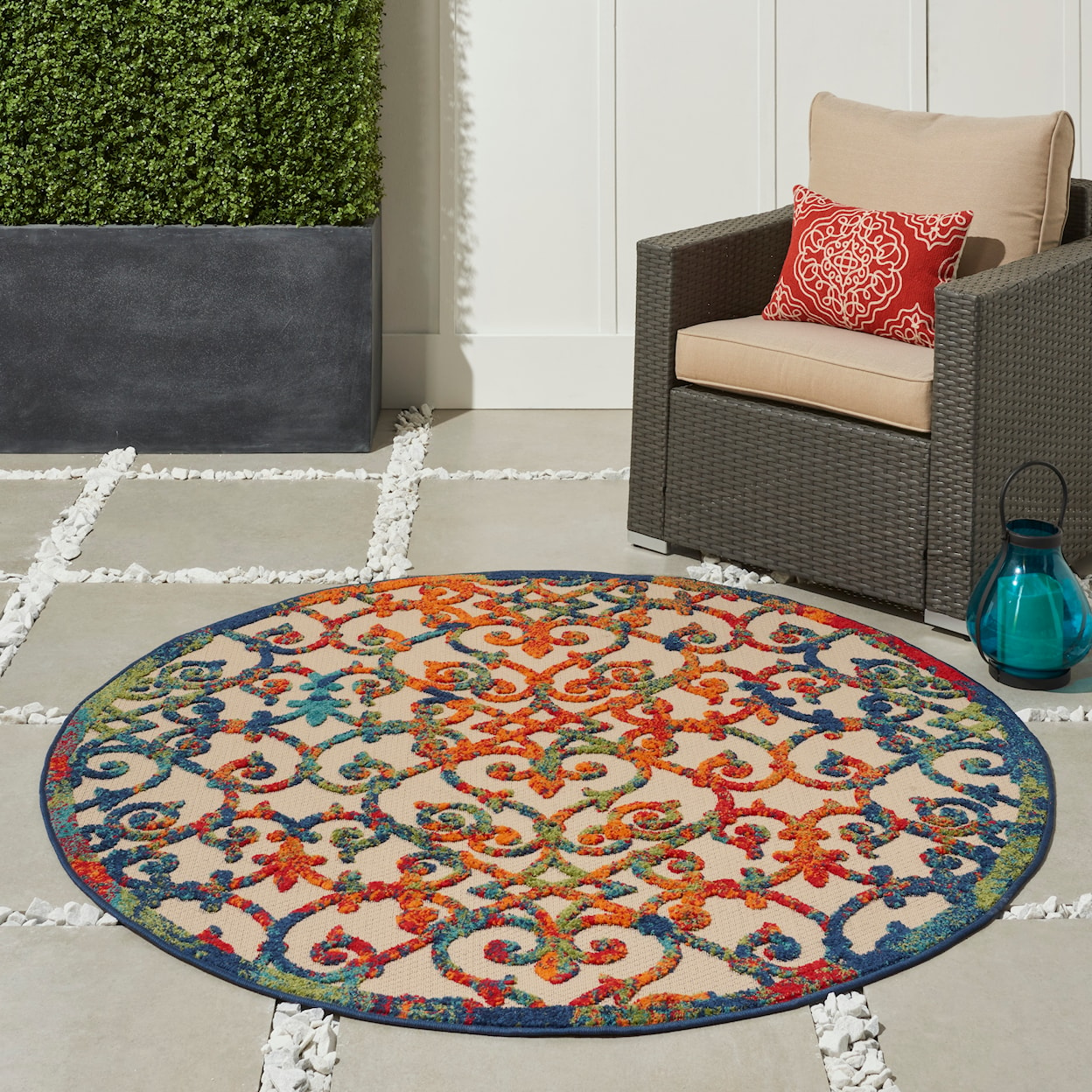 Nourison Aloha 4' Round  Rug