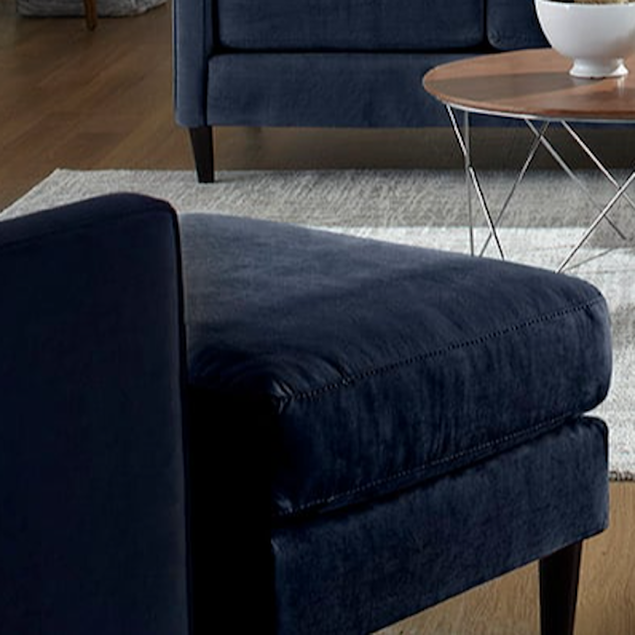 Behold Home 4080 Bea Ottoman