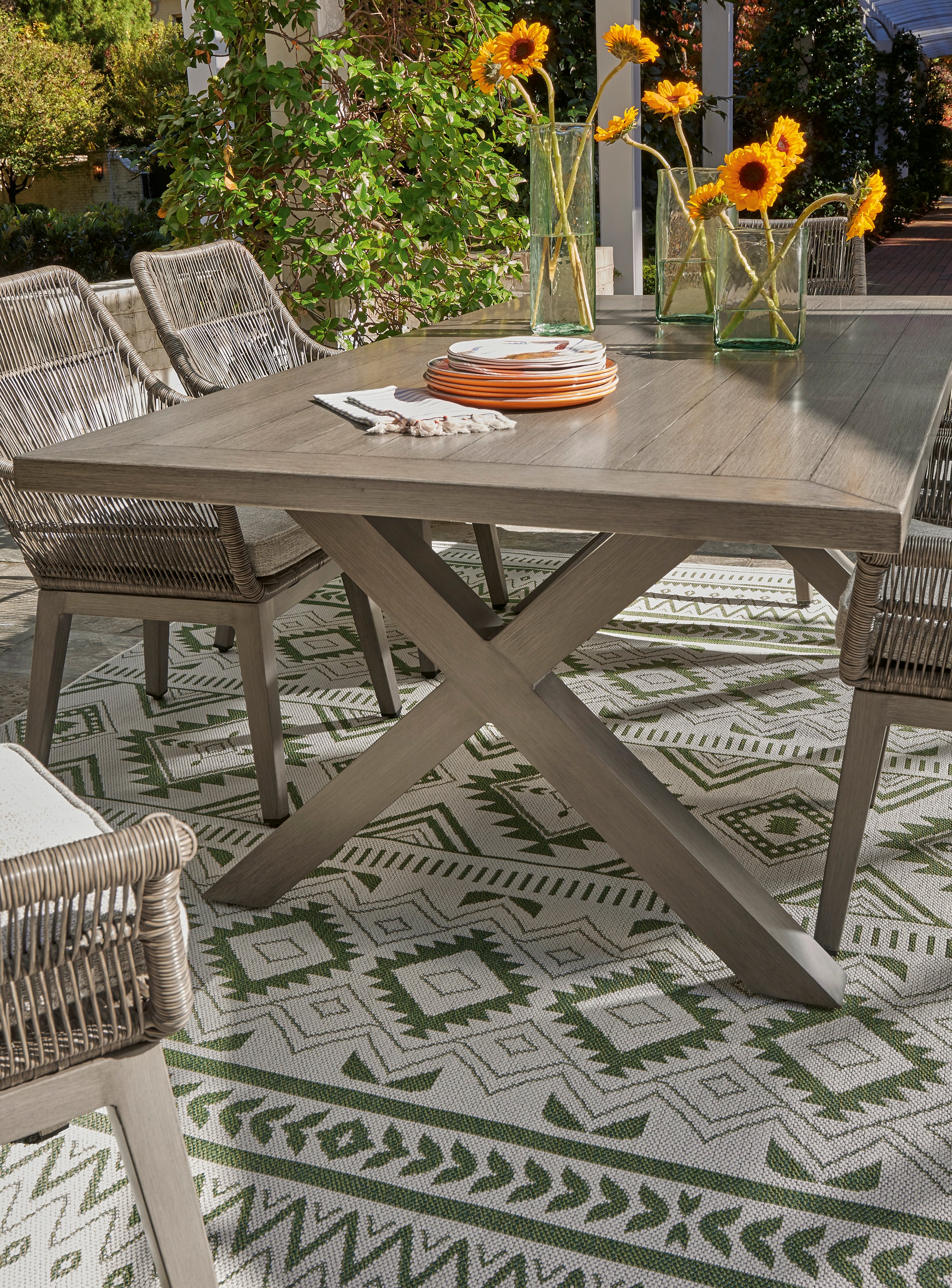 Signature Design by Ashley Beach Front P399625 Outdoor Dining Table