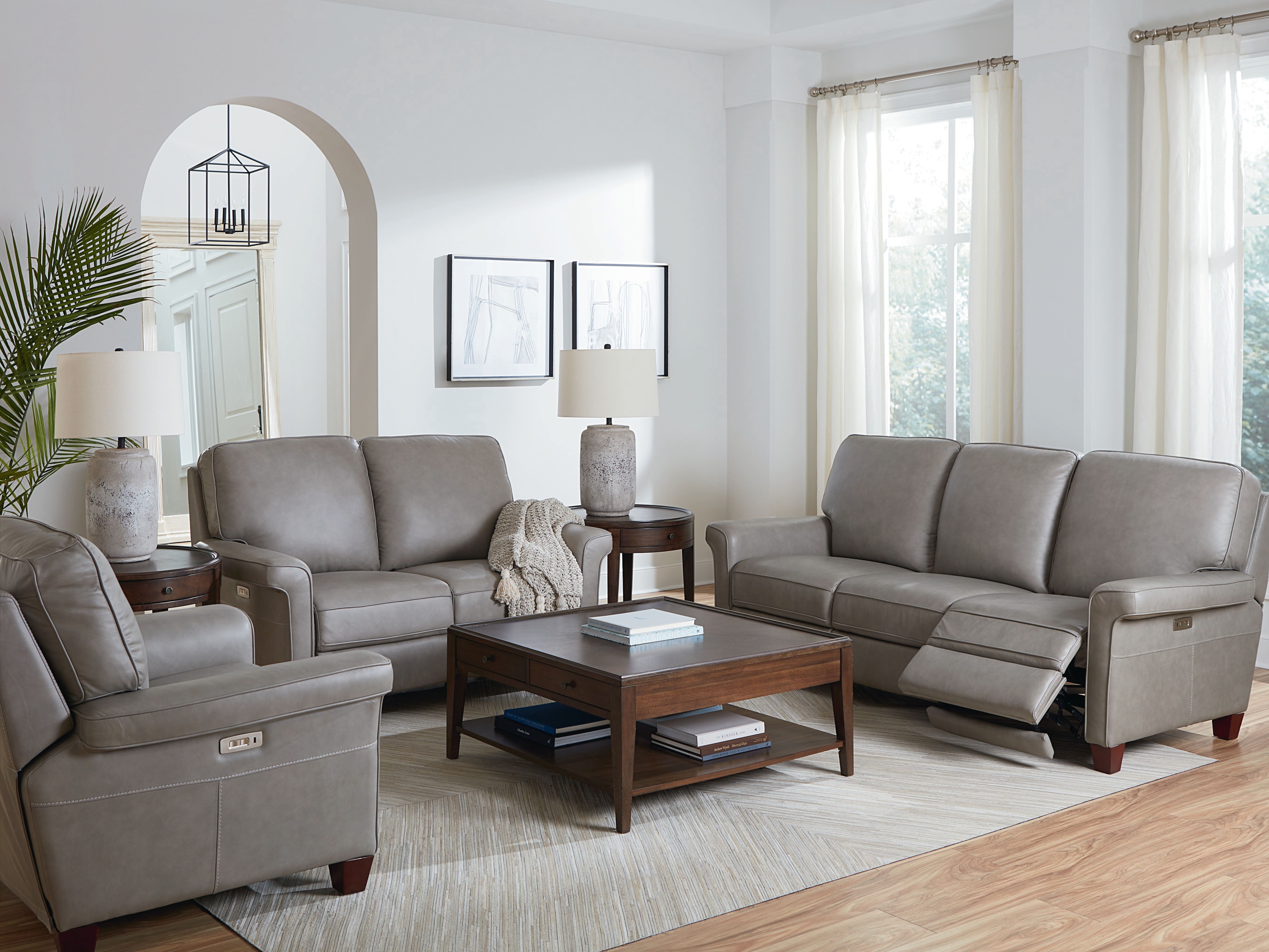 Bassett Club Level Dixon 3744P0G Transitional Power HighLeg