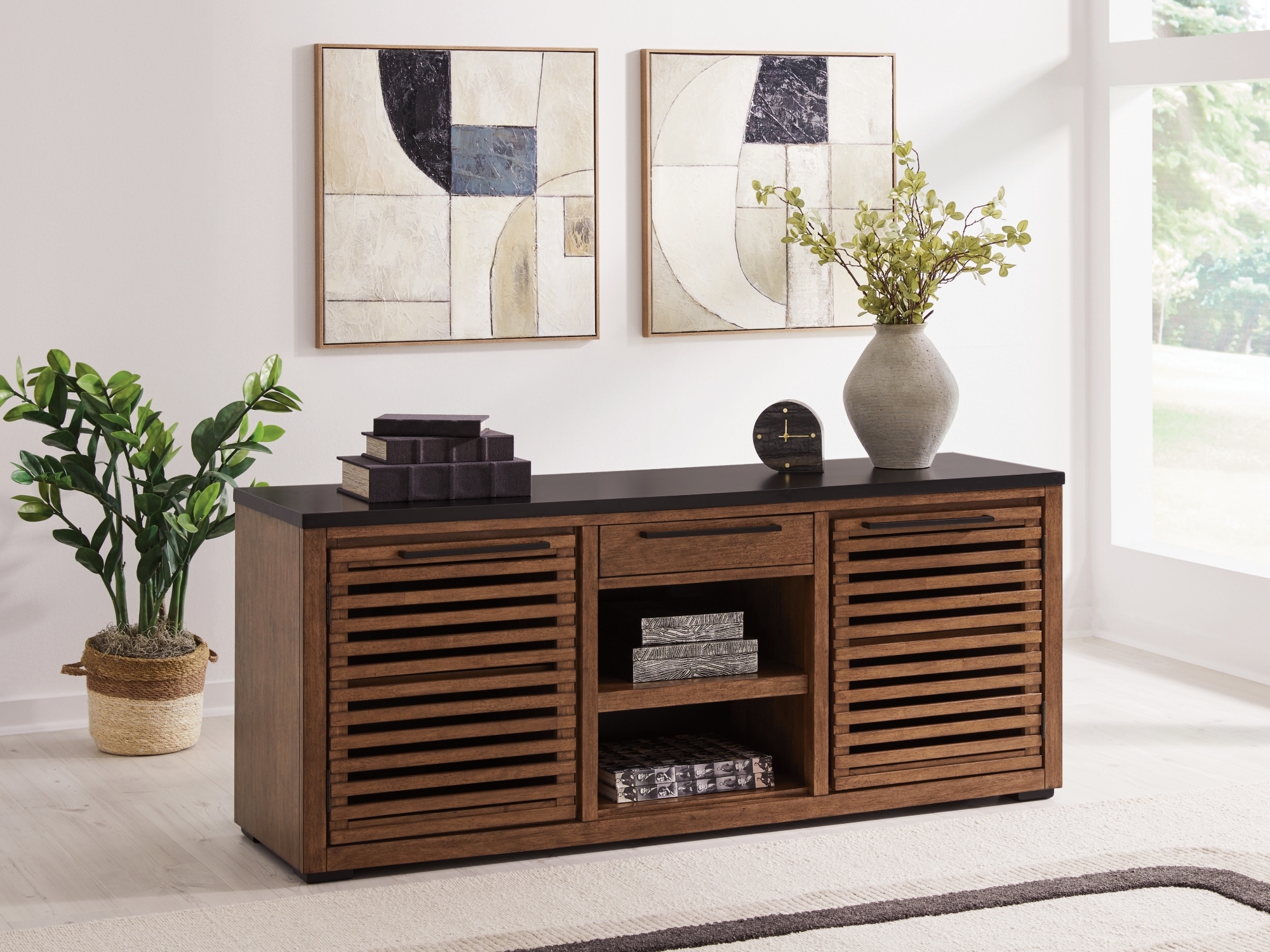 Credenza