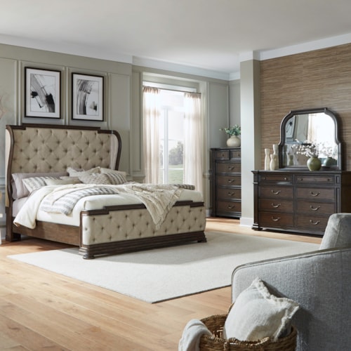 Traditional 4-Piece Queen Shelter Bedroom Set with Chest
