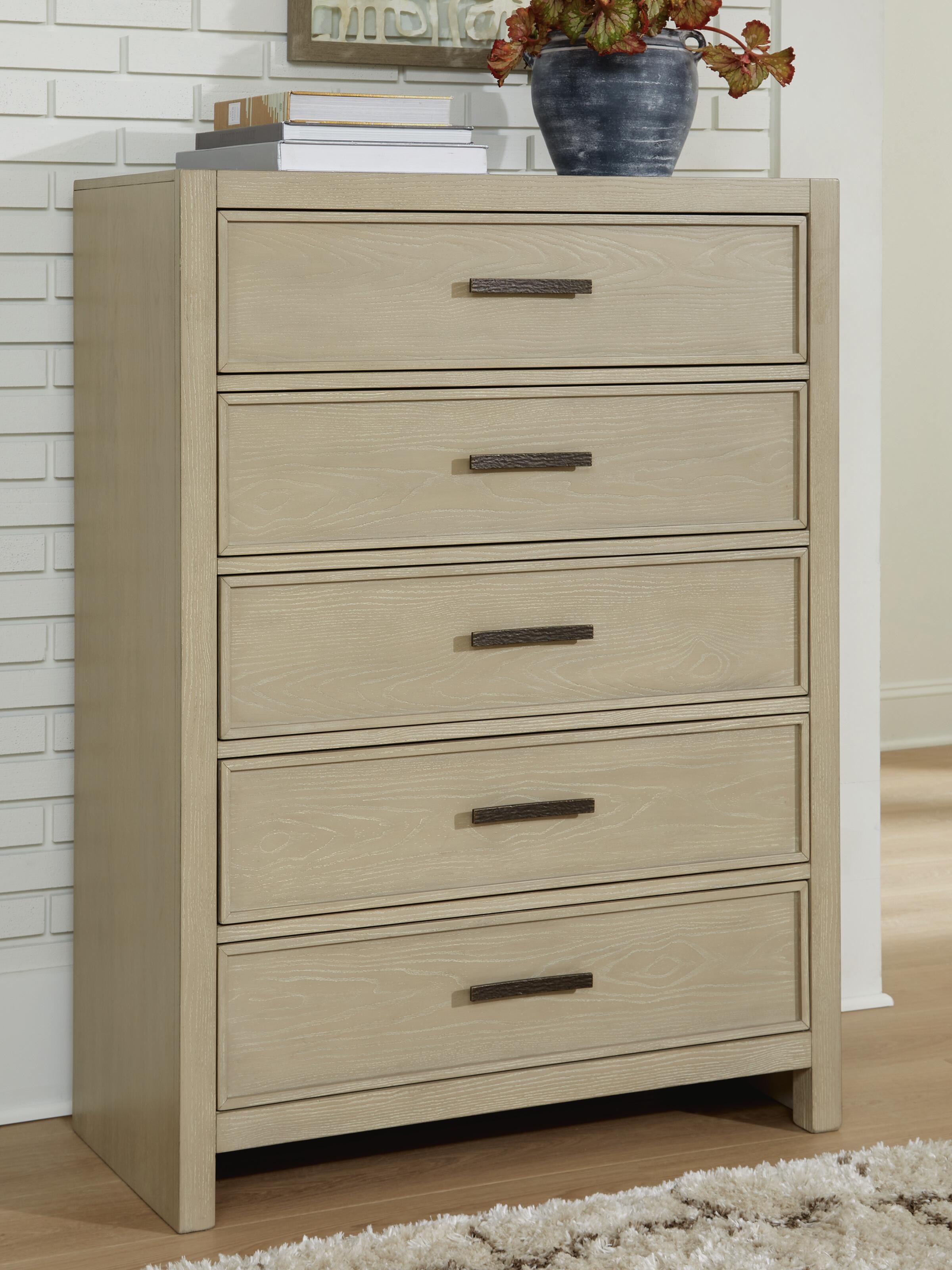 Signature Design by Ashley Calmoro Five Drawer Chest