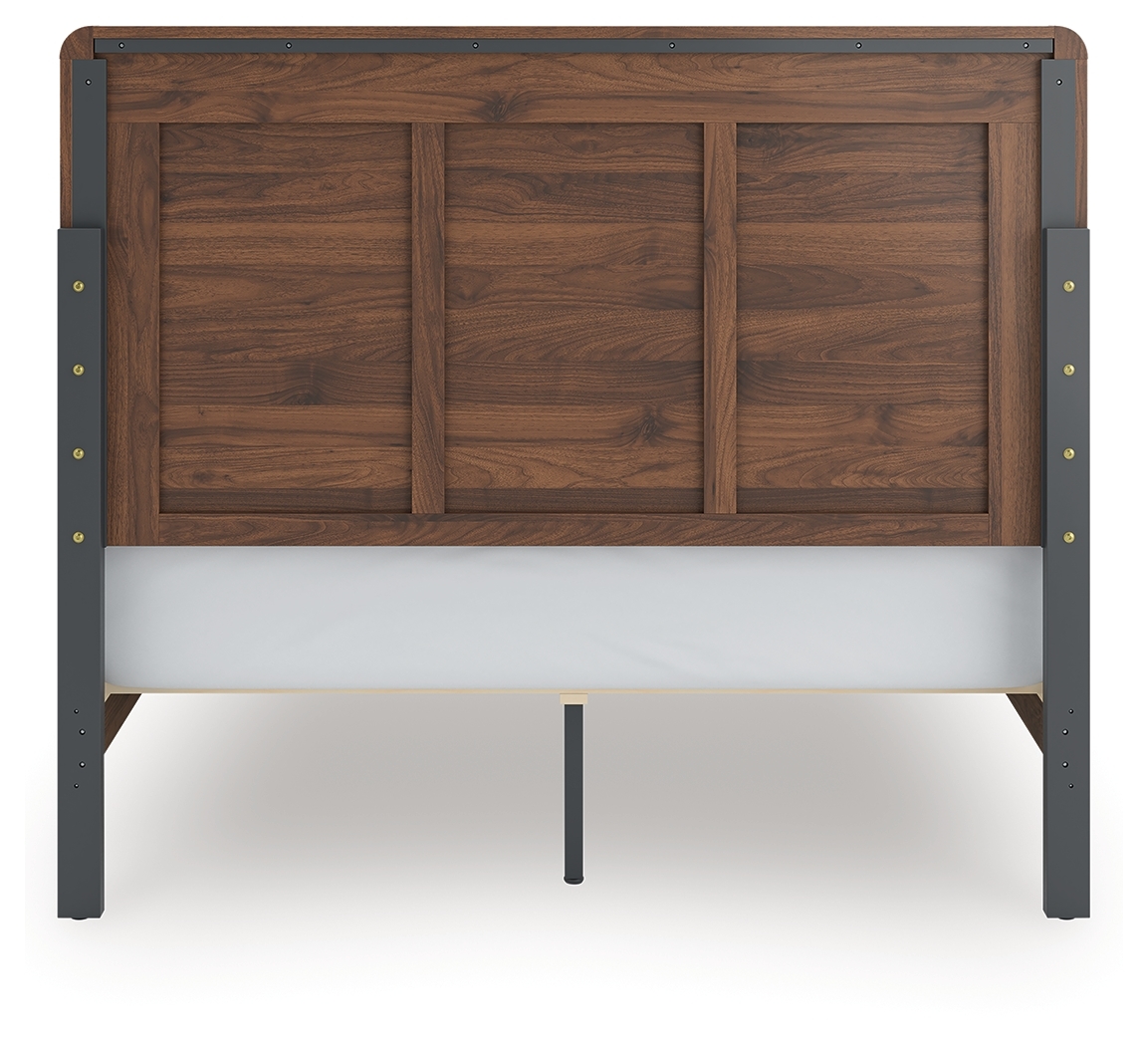 Ashley Signature Design Fortlorn Queen Panel Bed