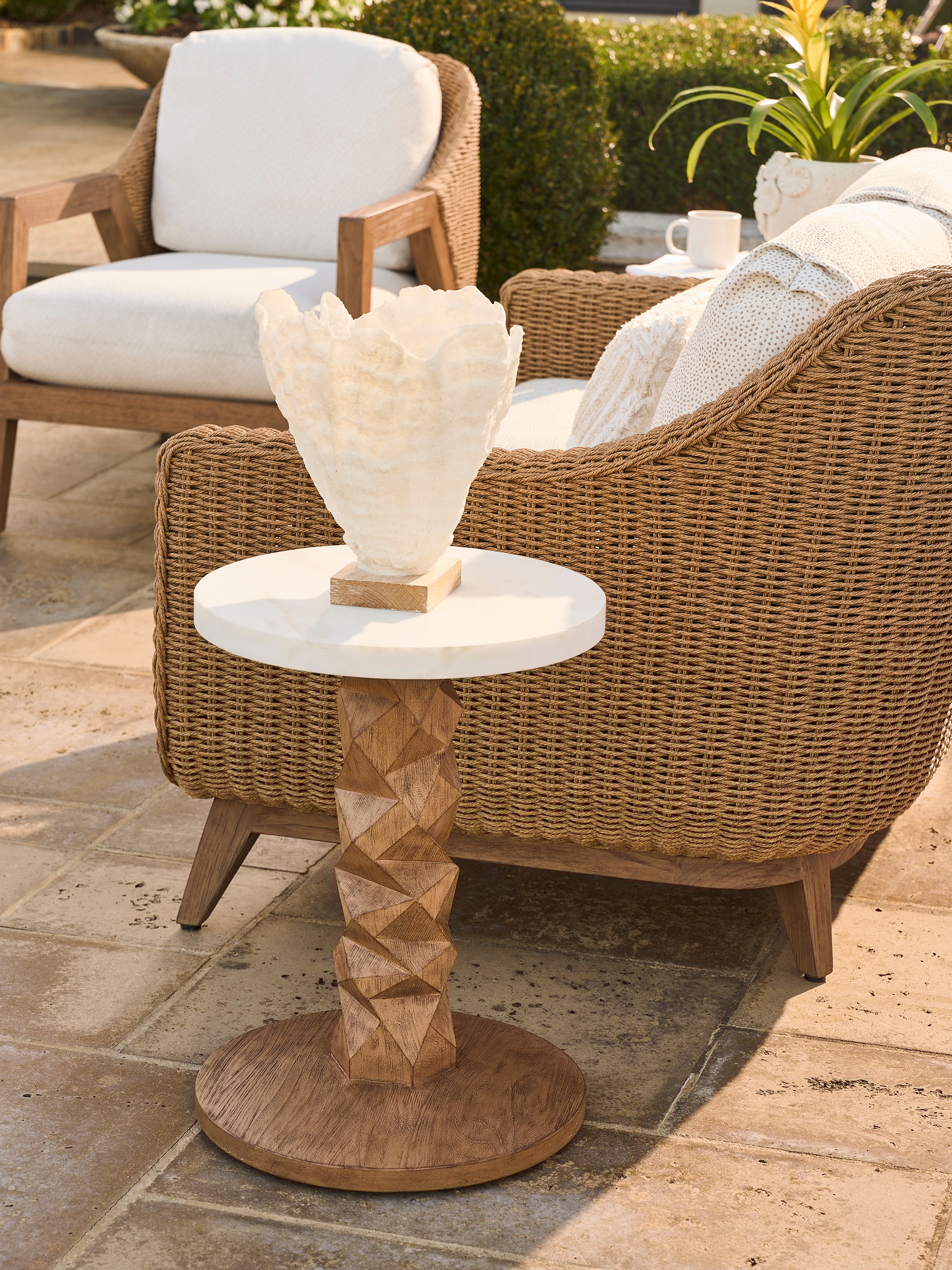 Tommy Bahama Outdoor Living Isle Of Palms Outdoor Accent Table