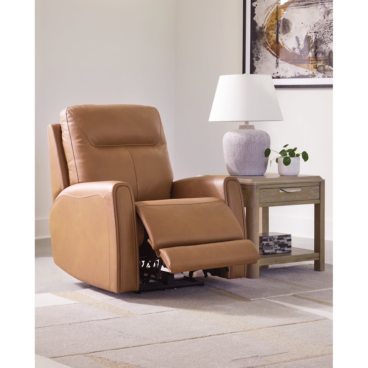 Signature Design by Ashley Tryanny PWR Recliner/ADJ Headrest