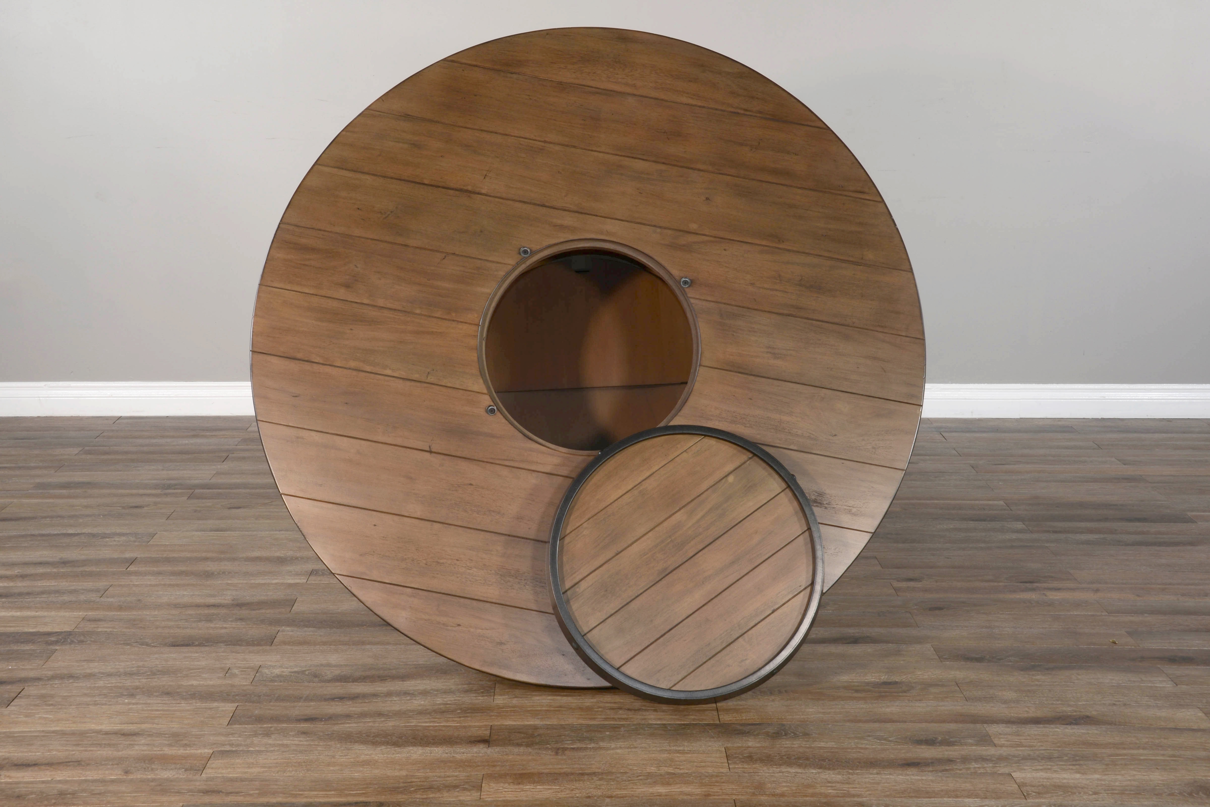 Sunny Designs Doe Valley Round Pub Table