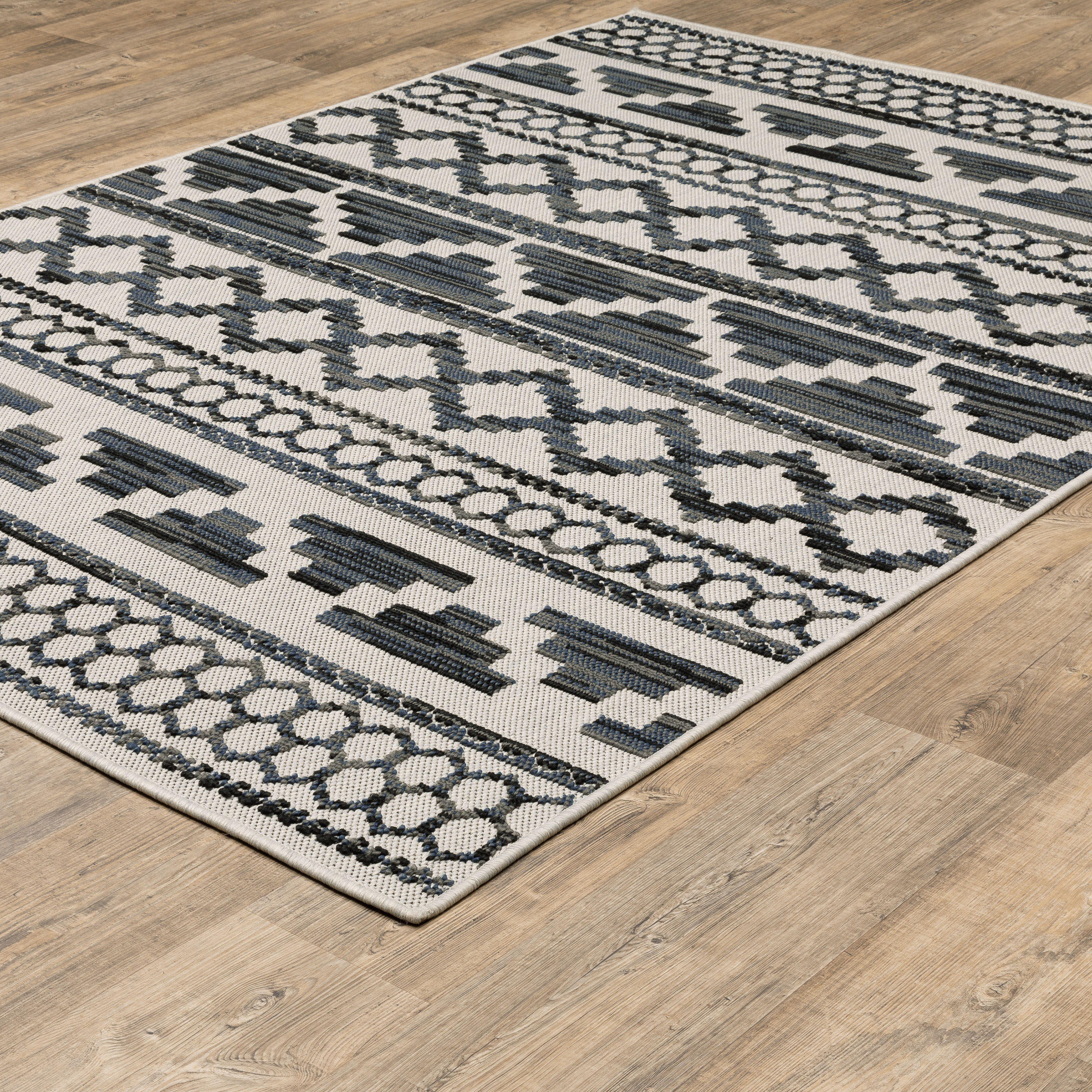 3' 3" X  5'  Rug