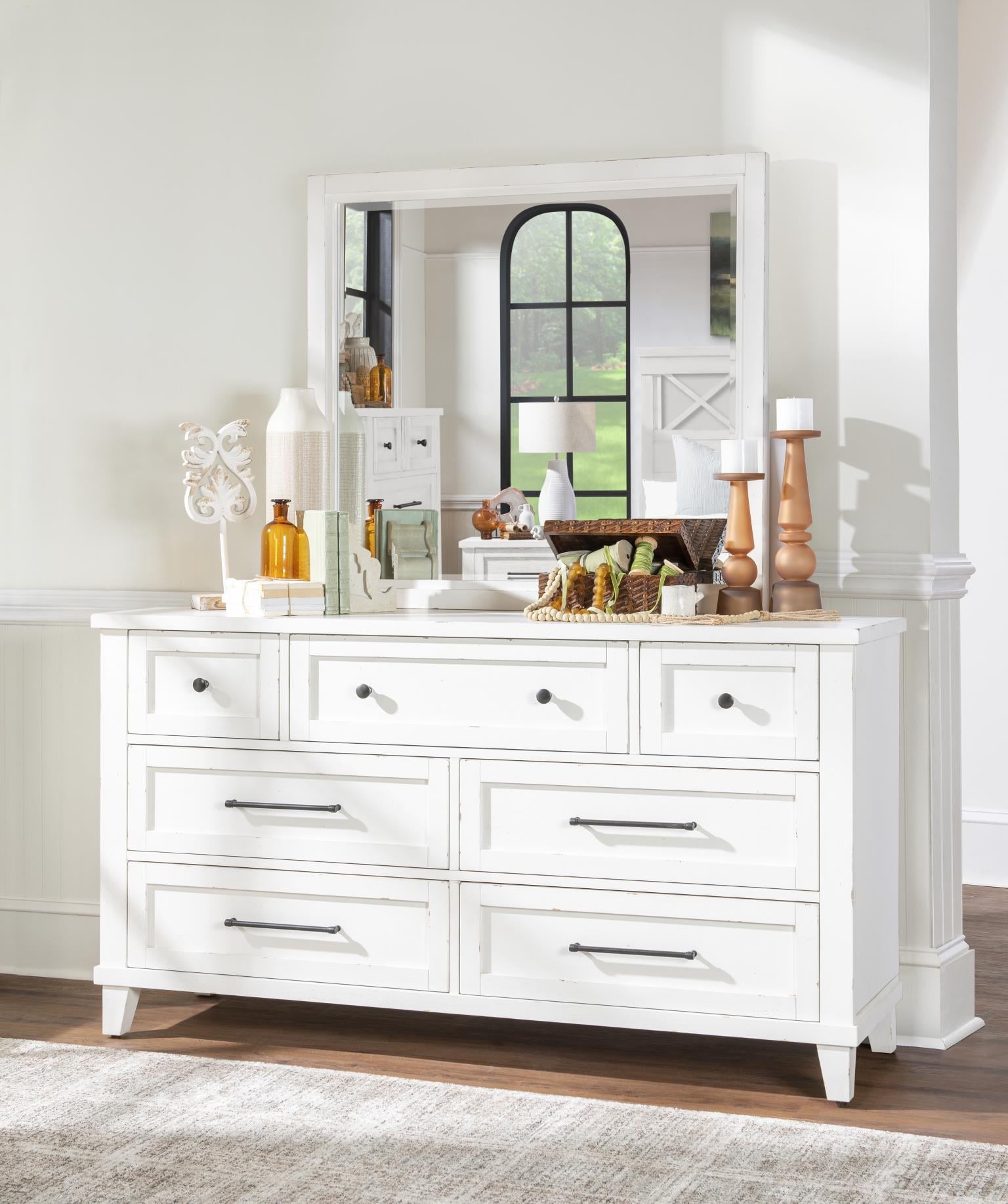 Trisha Yearwood Home Collection by Legacy Classic Tyndall 114441