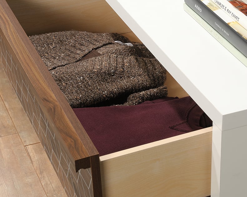 Sauder HARVEY PARK Harvey Park Dresser