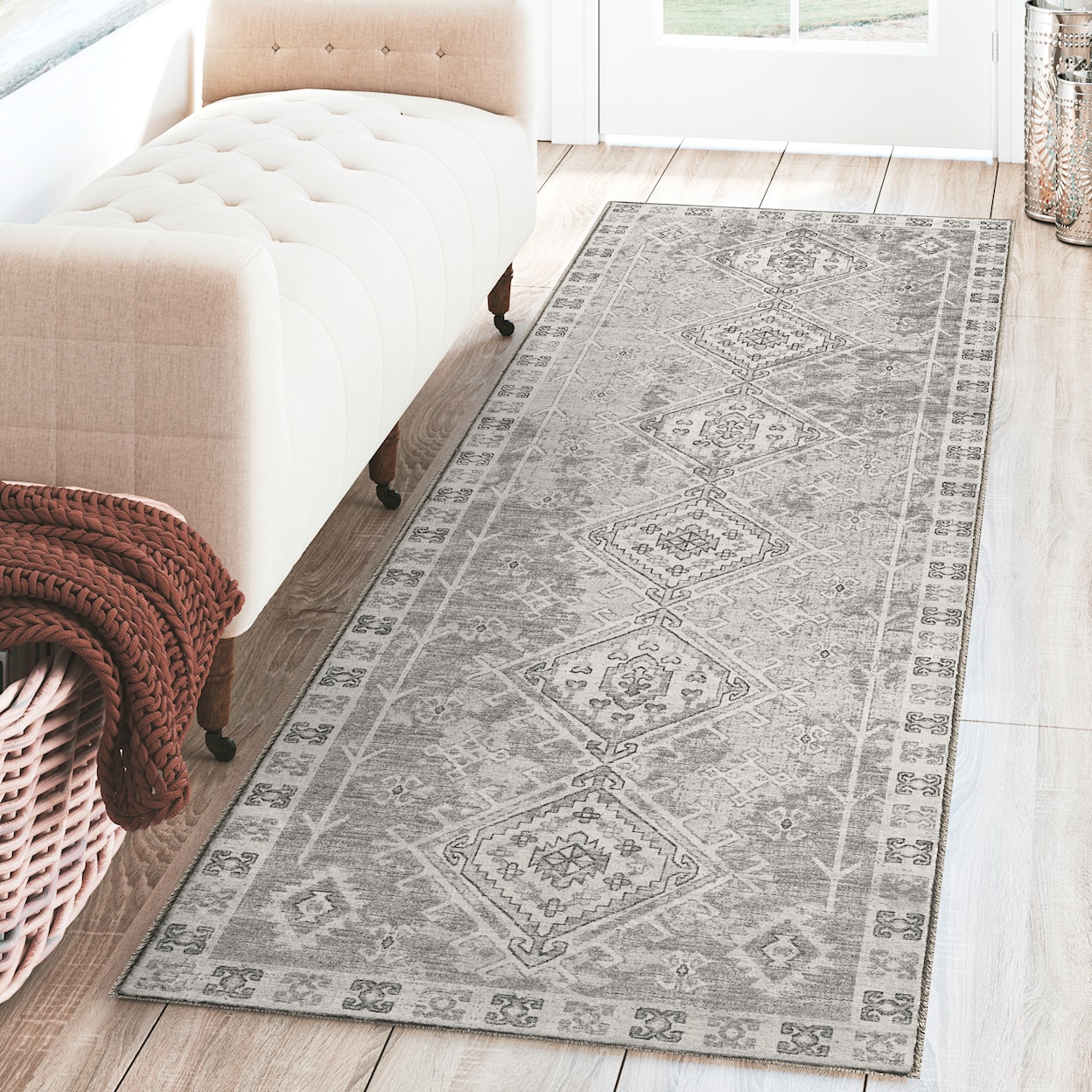 Dalyn Brisbane 2'3" x 7'6" Rug